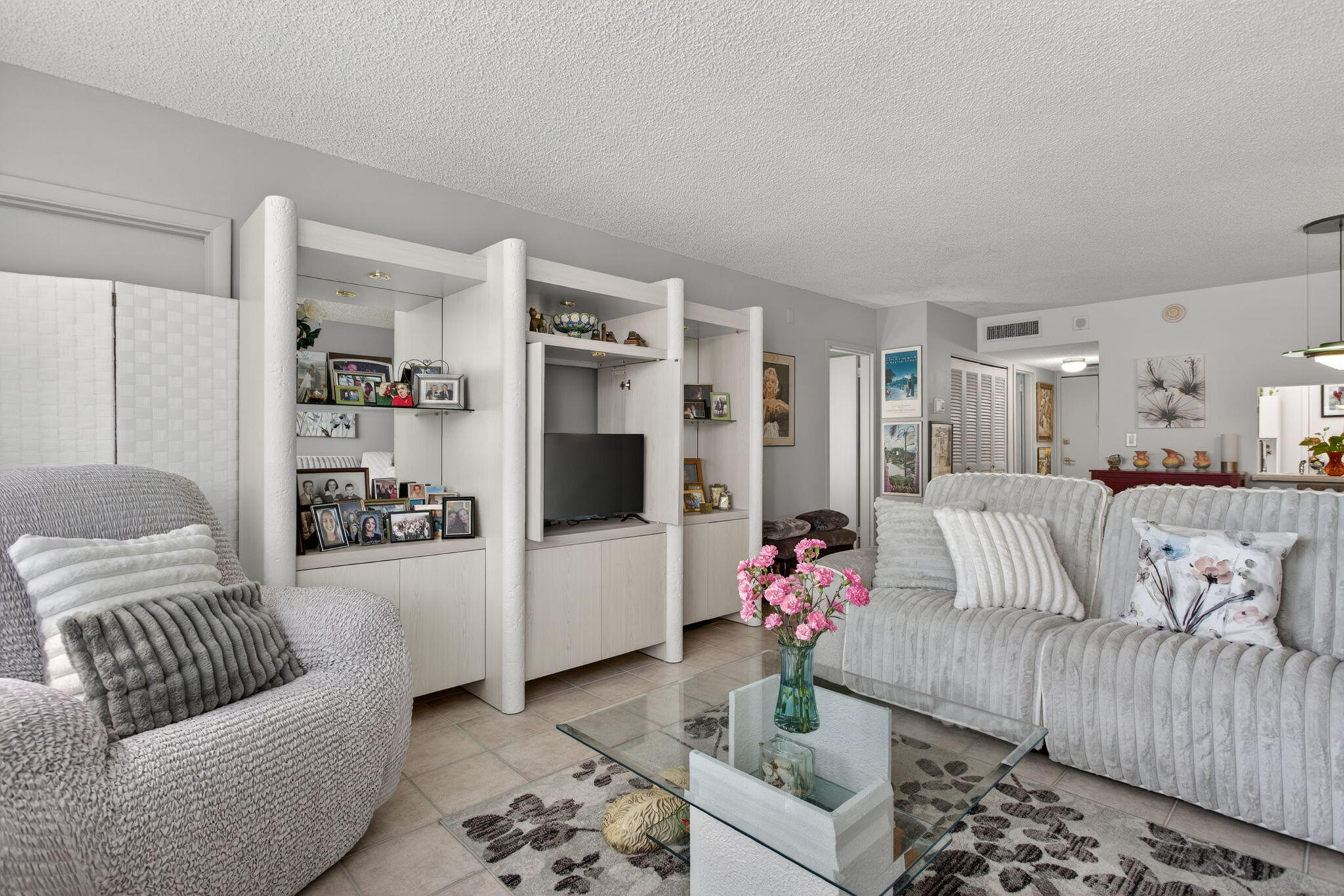 EAST POINT TOWERS CONDO - Residential
