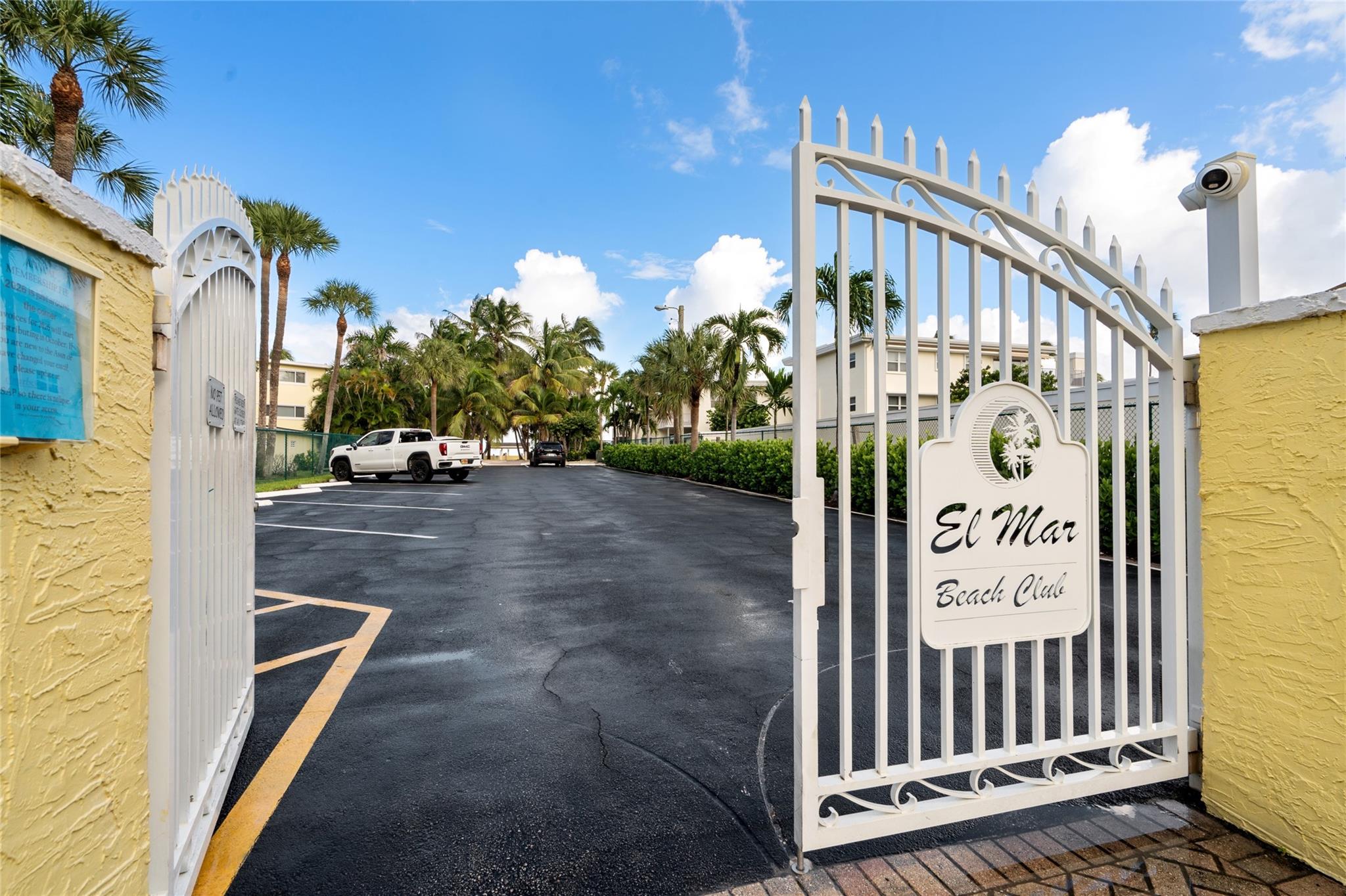 SUNSET LANE - Residential