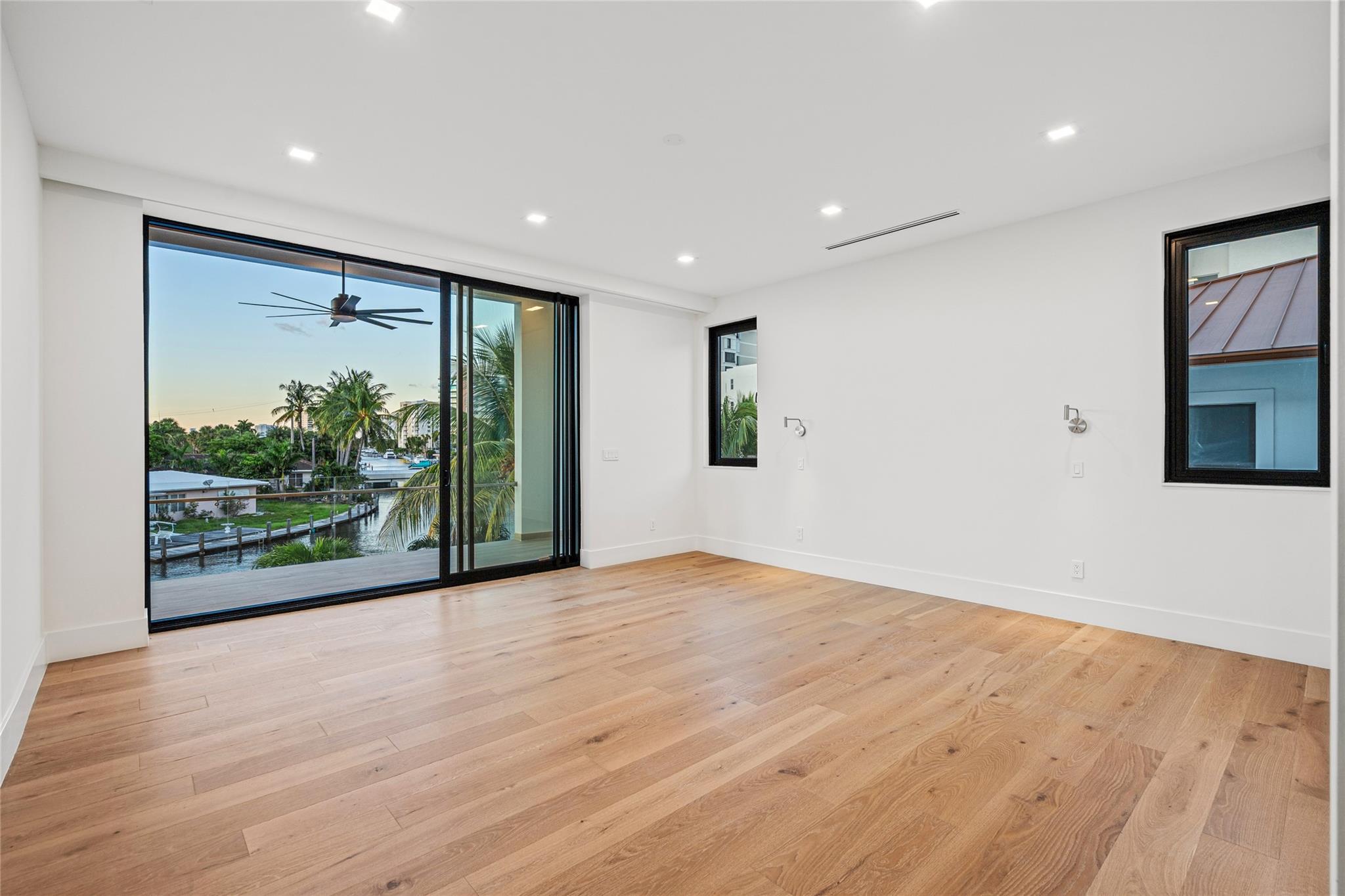 SUNSET LANE - Residential