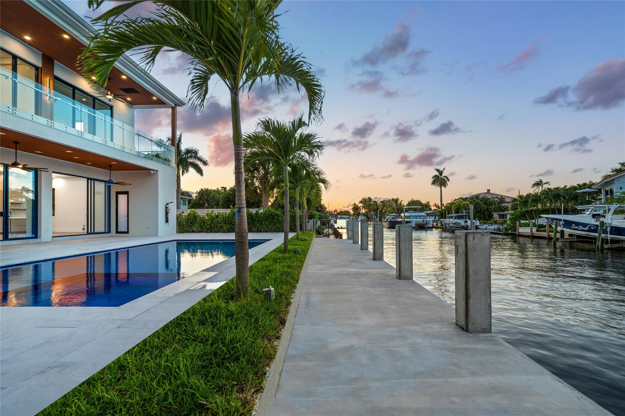 SUNSET LANE - Residential