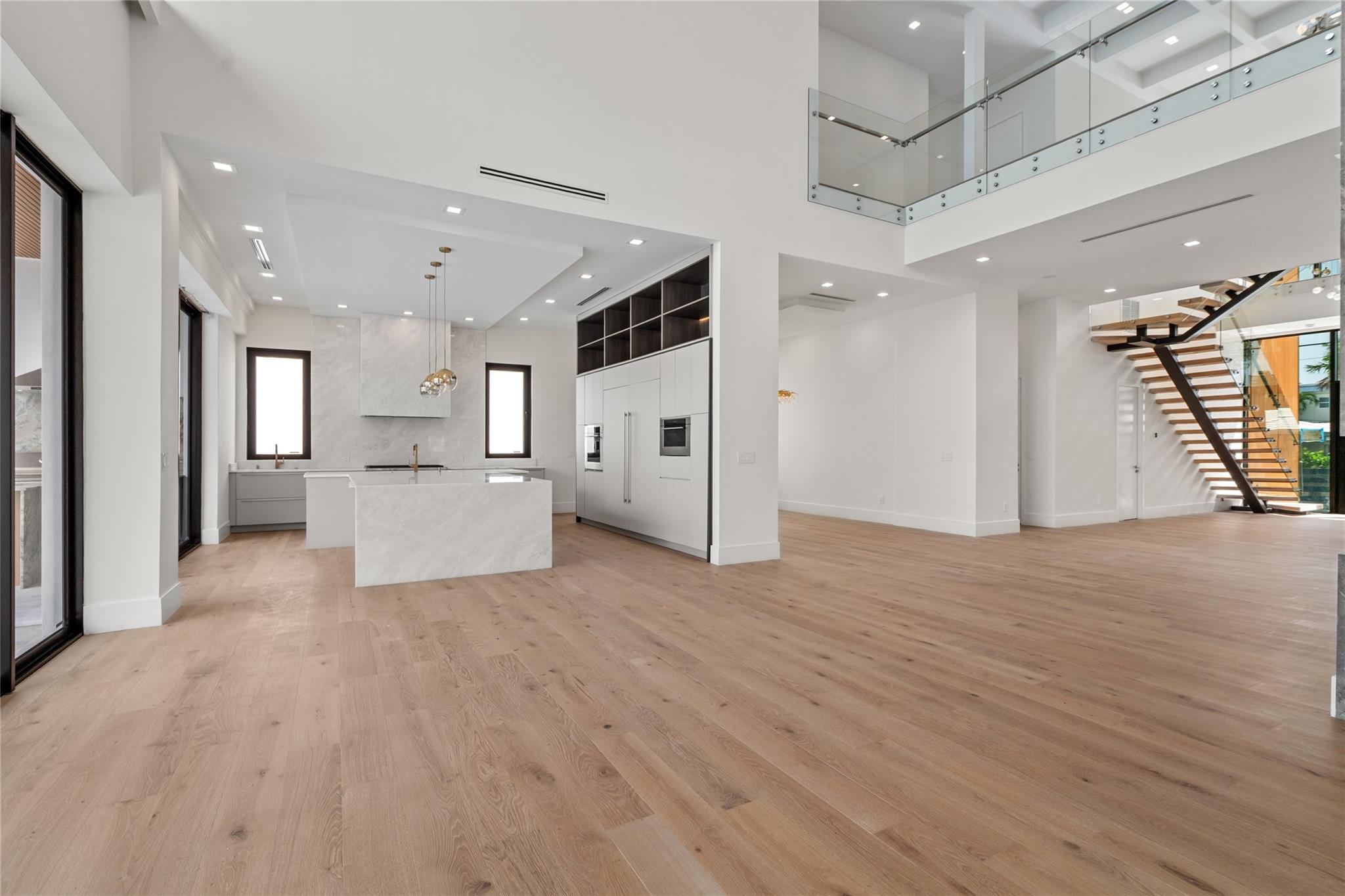 SUNSET LANE - Residential