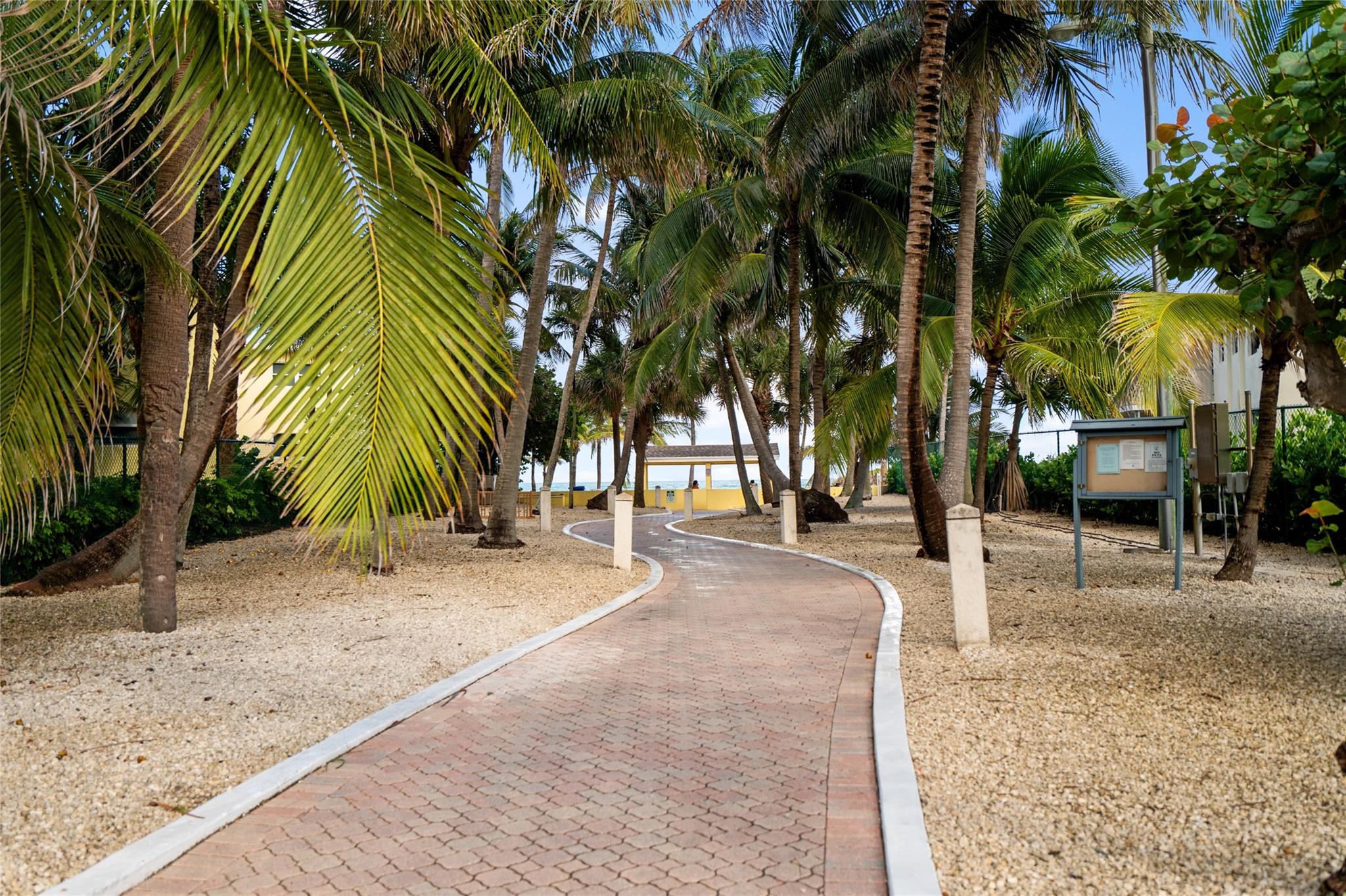 SUNSET LANE - Residential