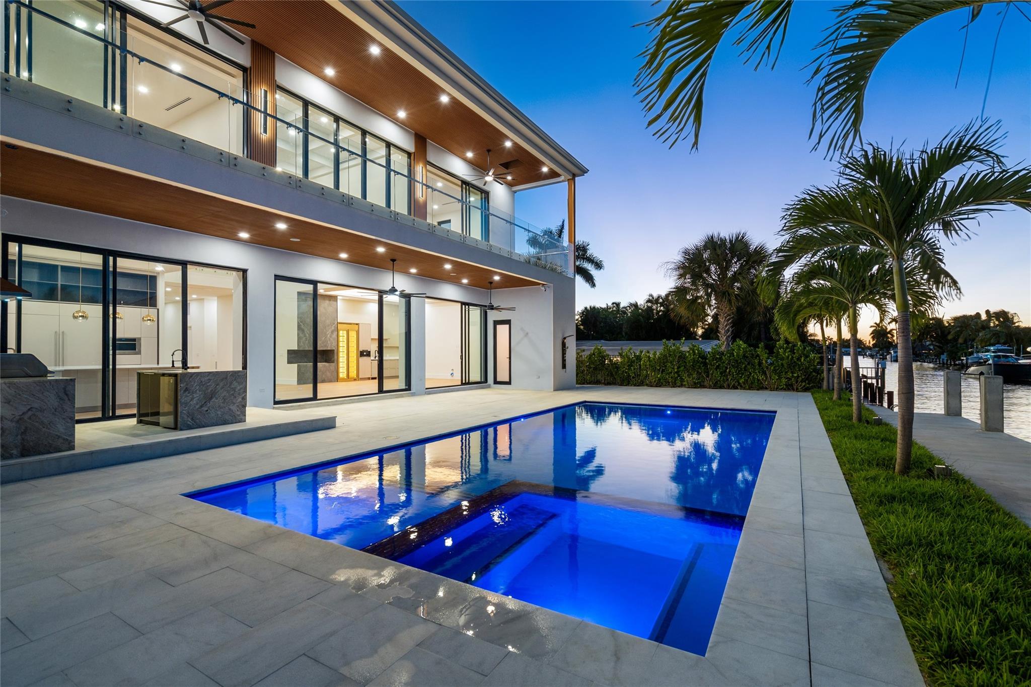 SUNSET LANE - Residential