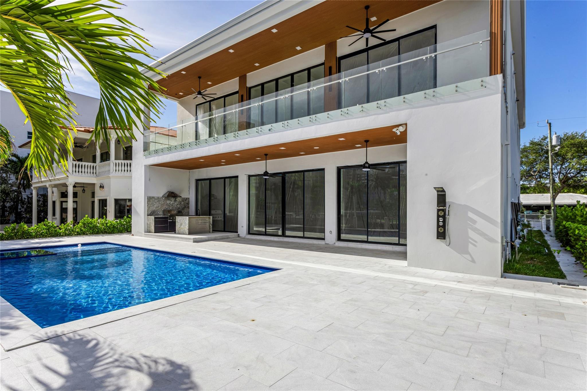 SUNSET LANE - Residential