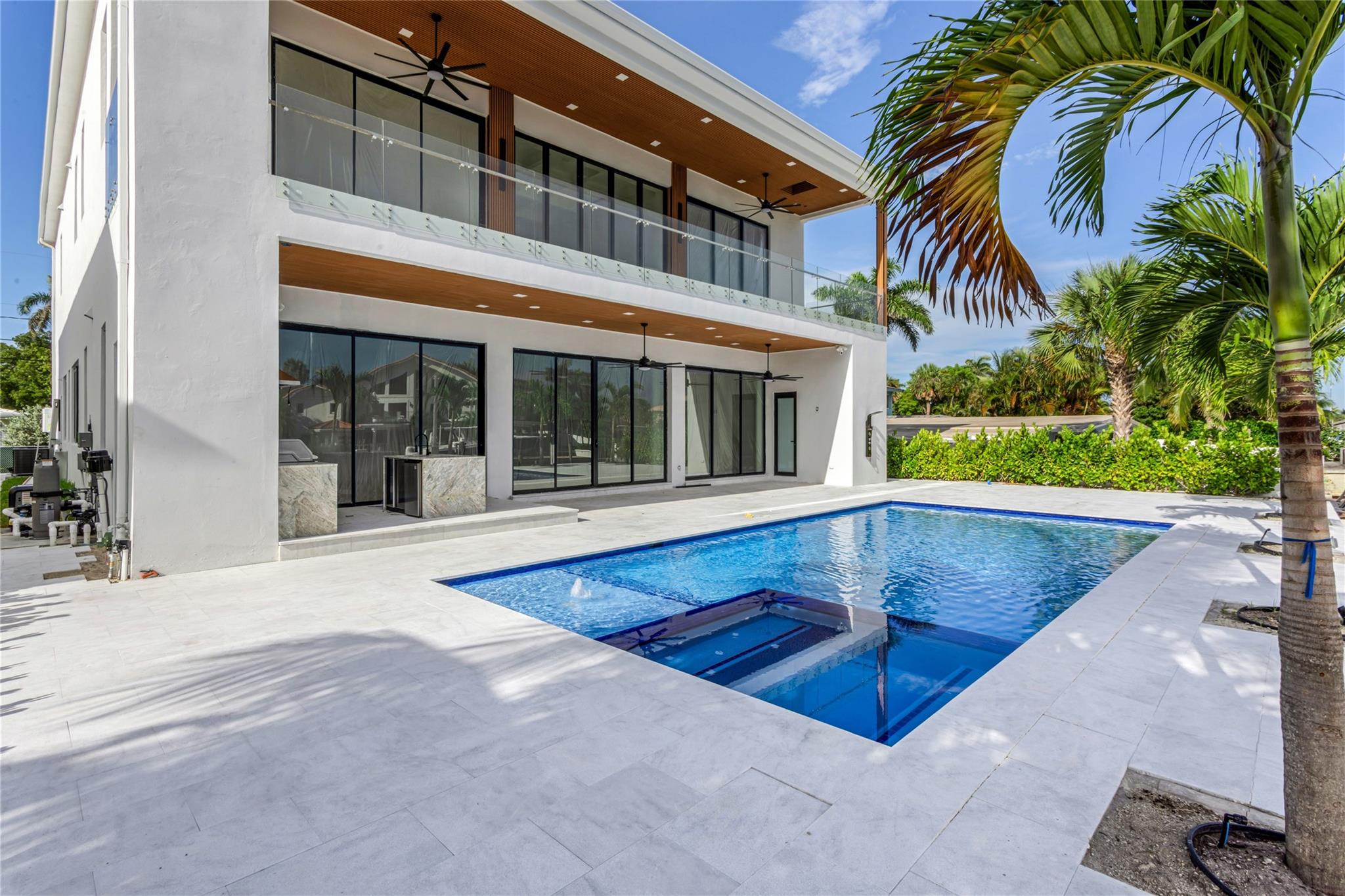 SUNSET LANE - Residential