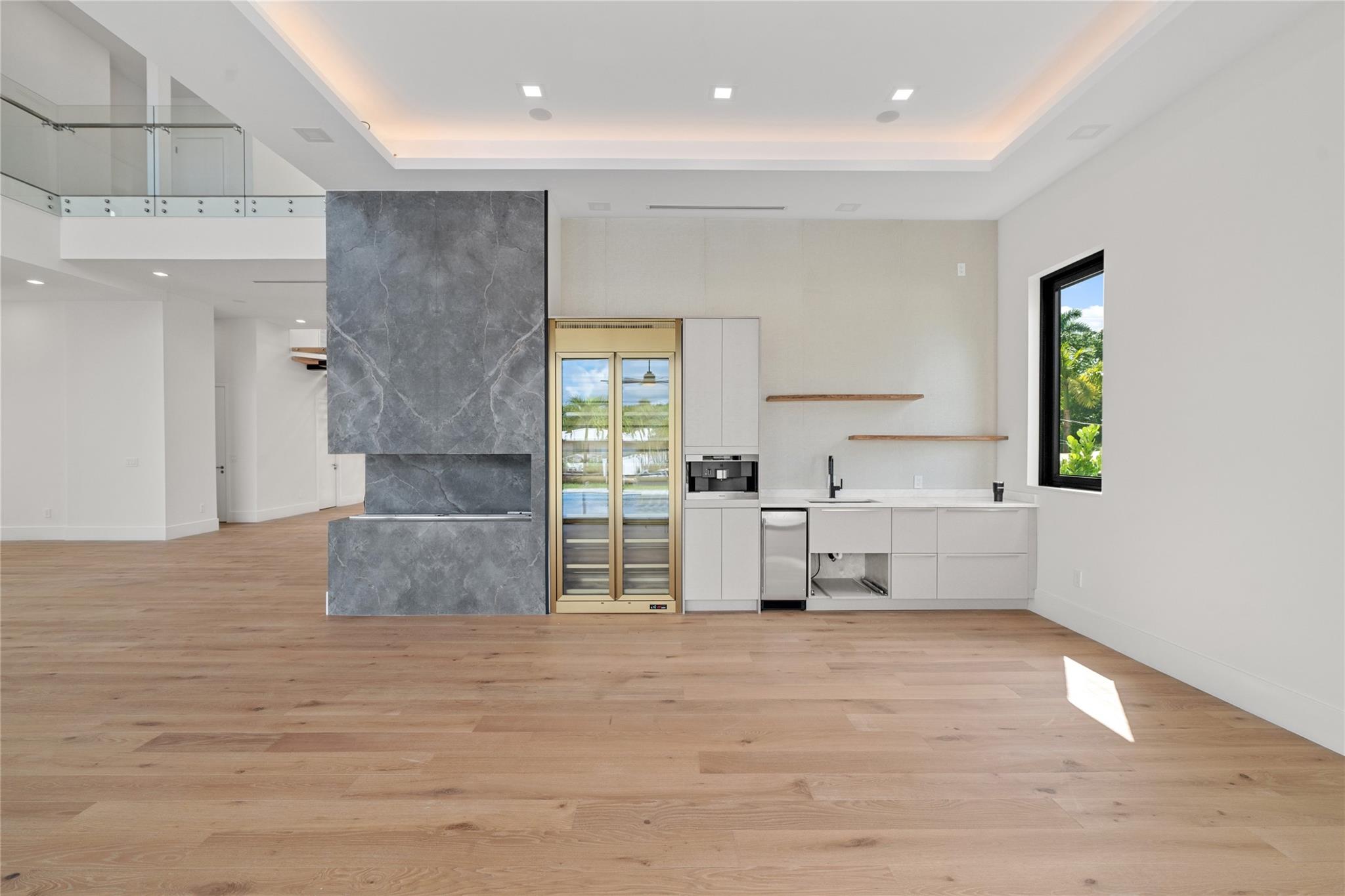 SUNSET LANE - Residential