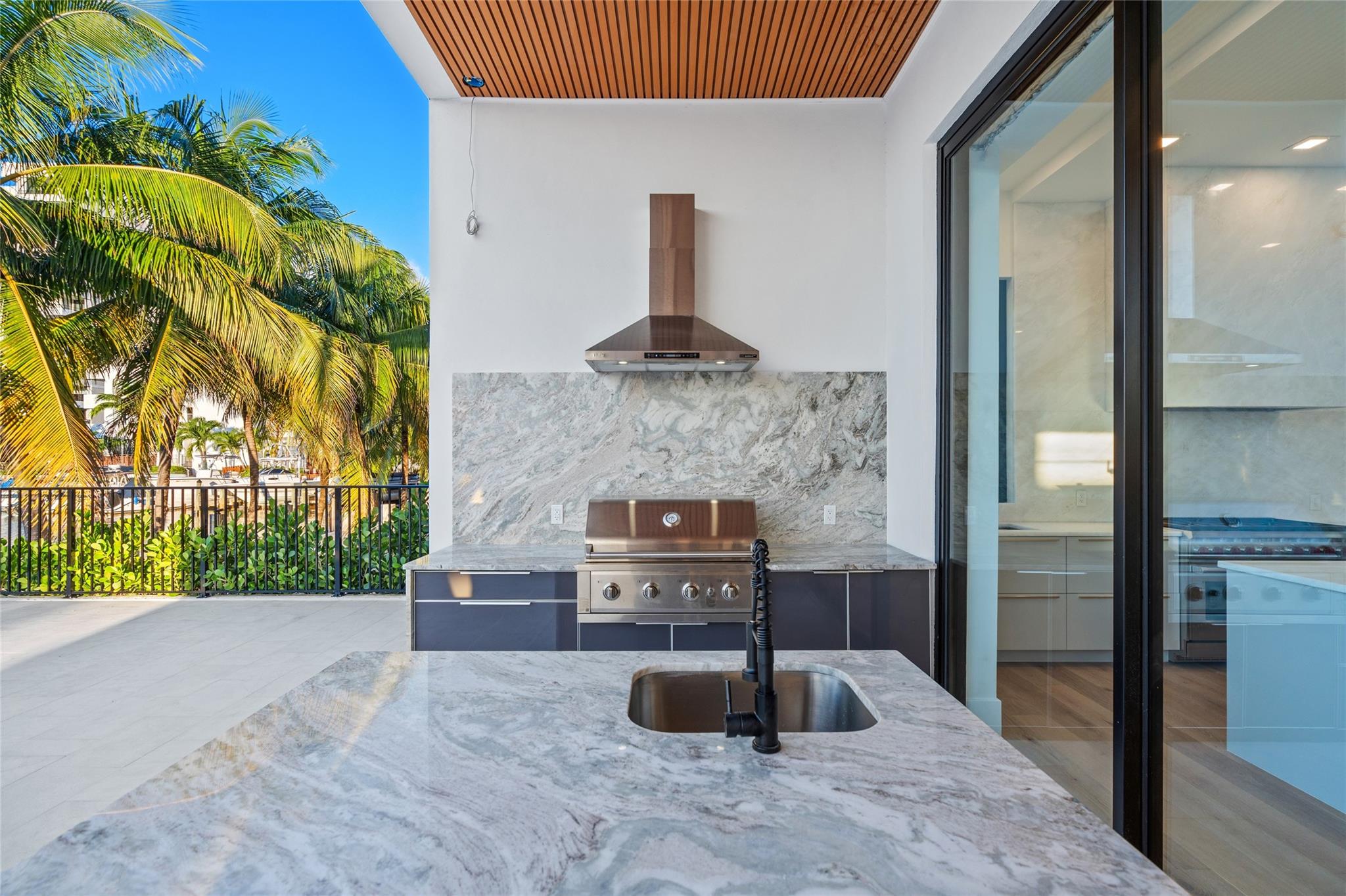 SUNSET LANE - Residential