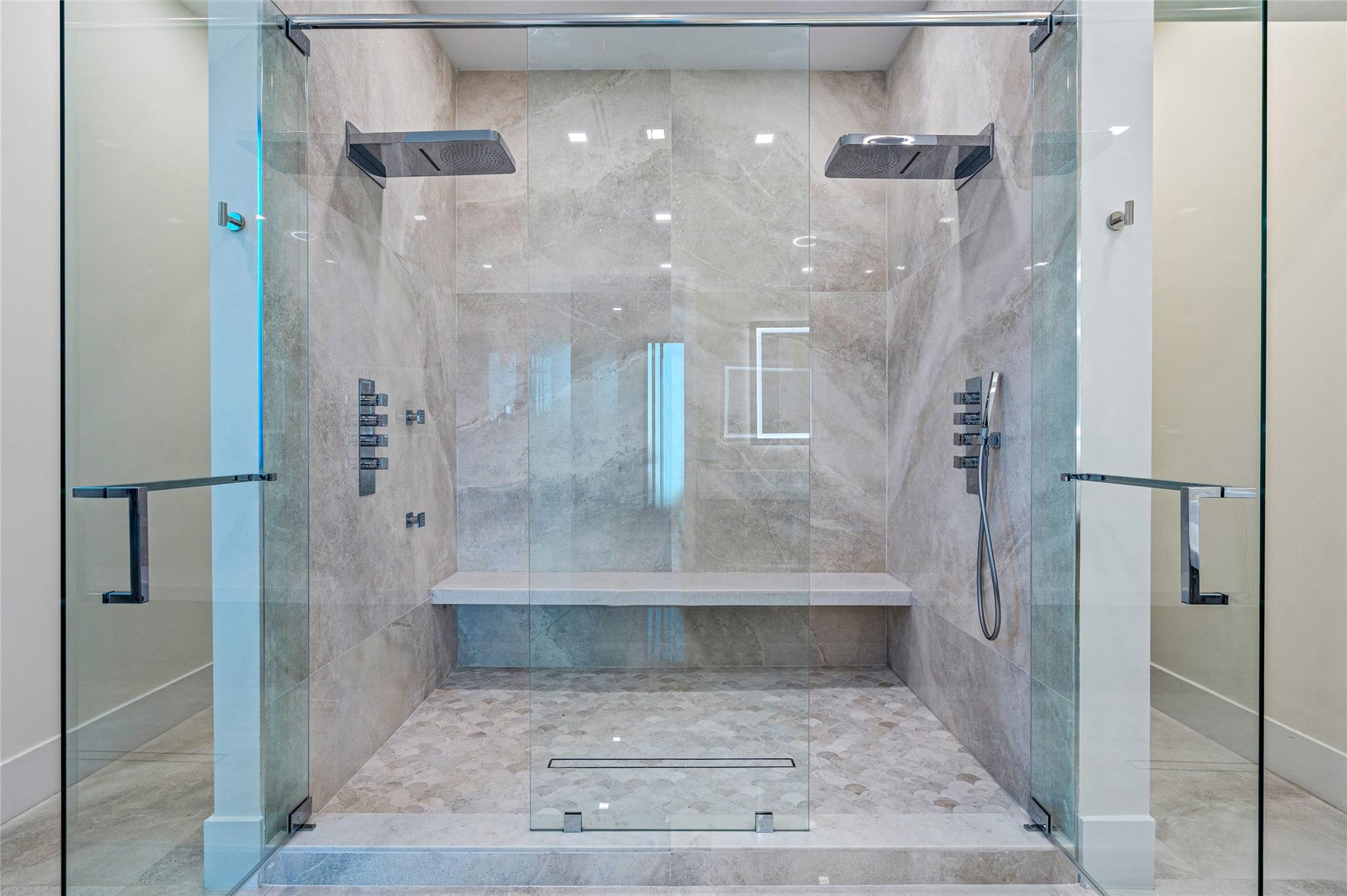 SUNSET LANE - Residential