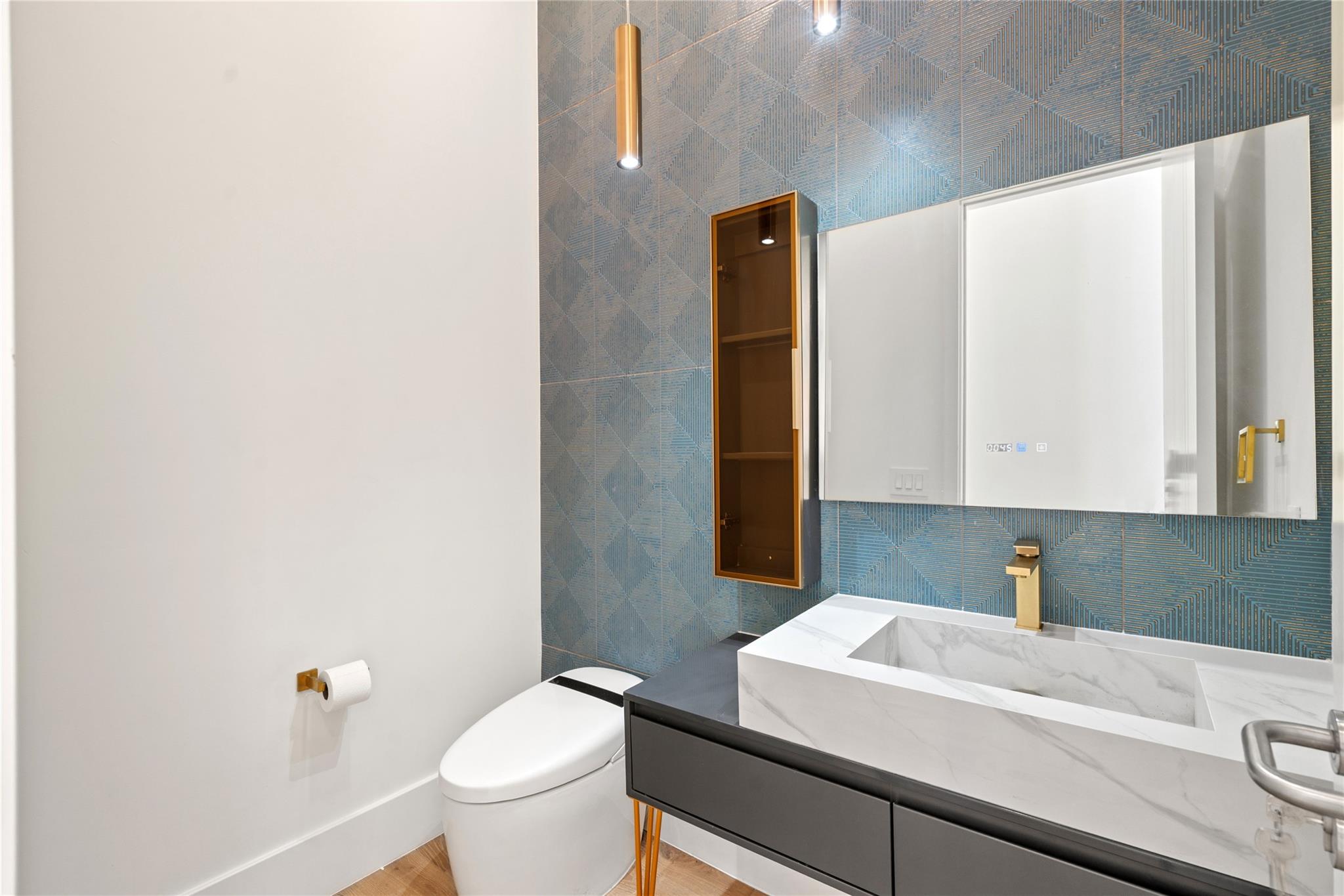 SUNSET LANE - Residential