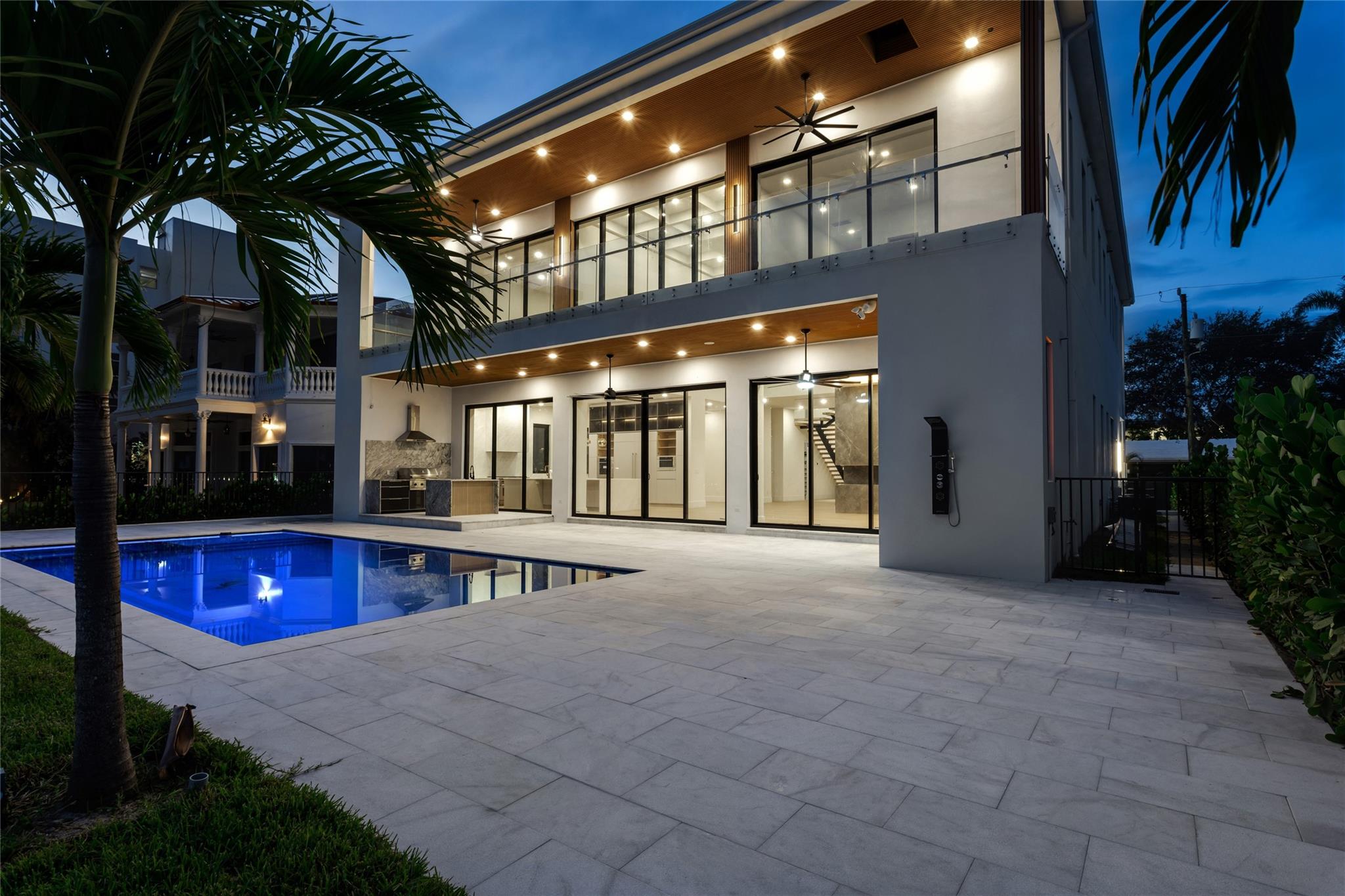 SUNSET LANE - Residential