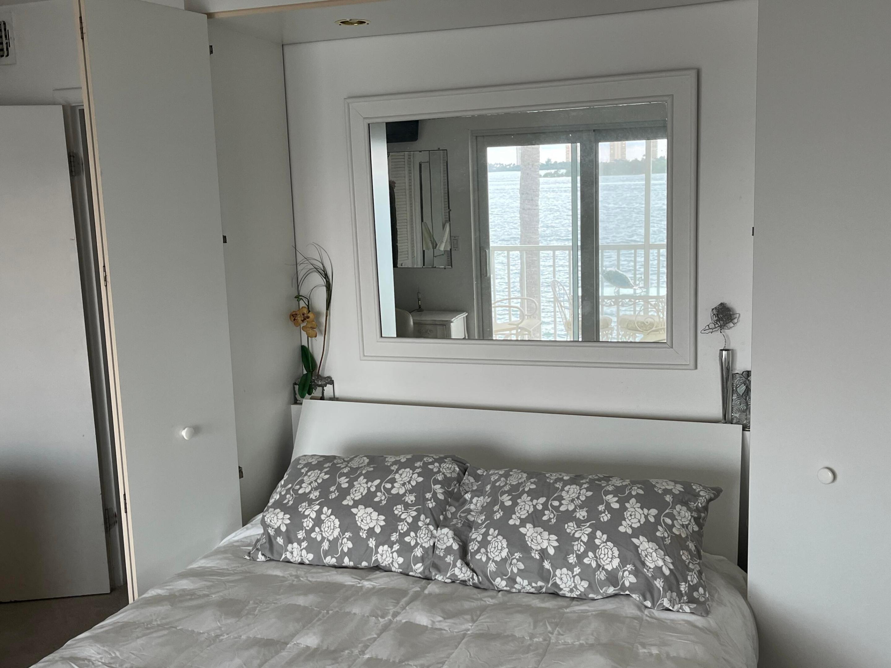 101 Doolen Court 305