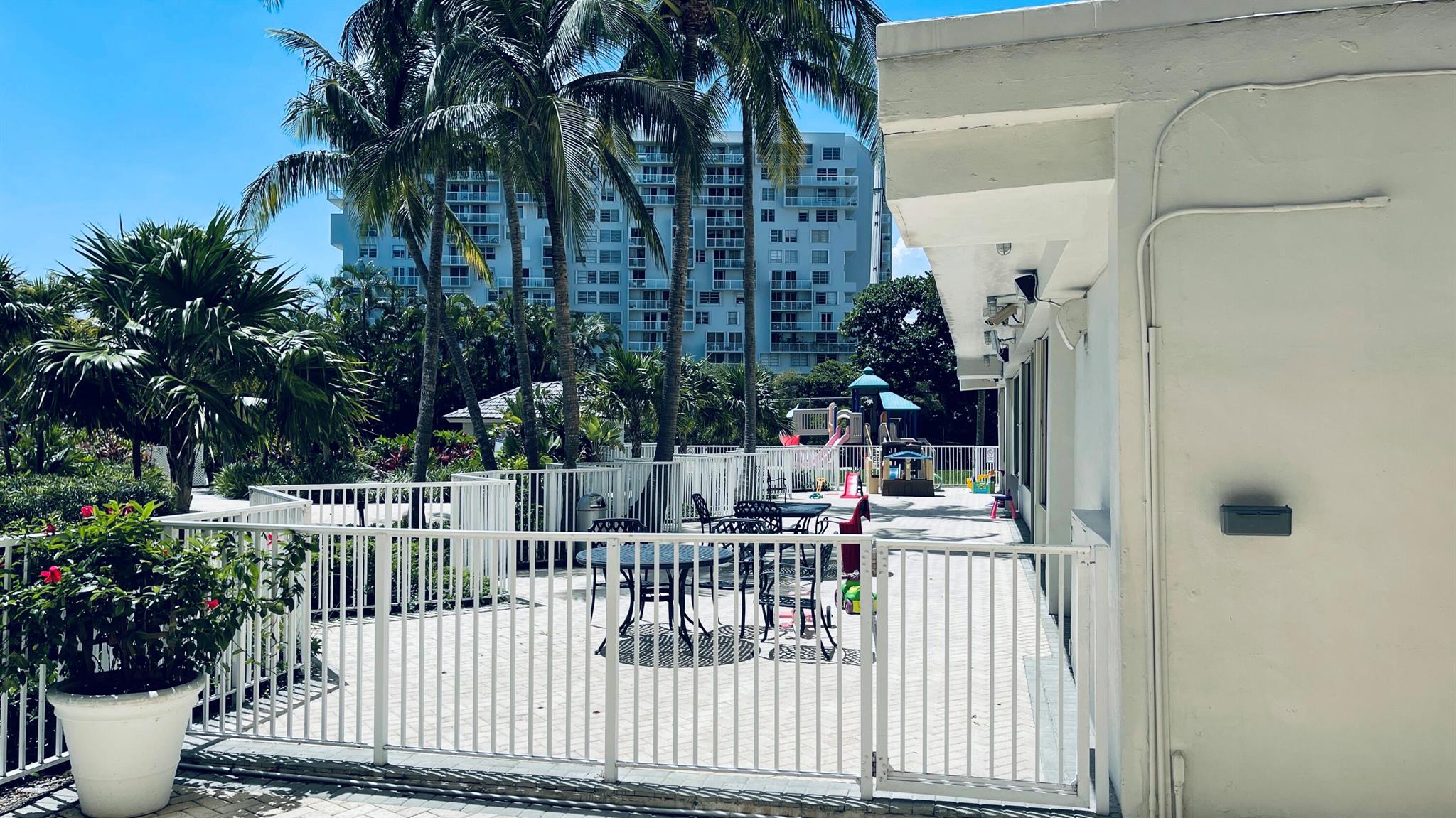 BRICKELL TOWNHOUSE CONDO - Residential Lease