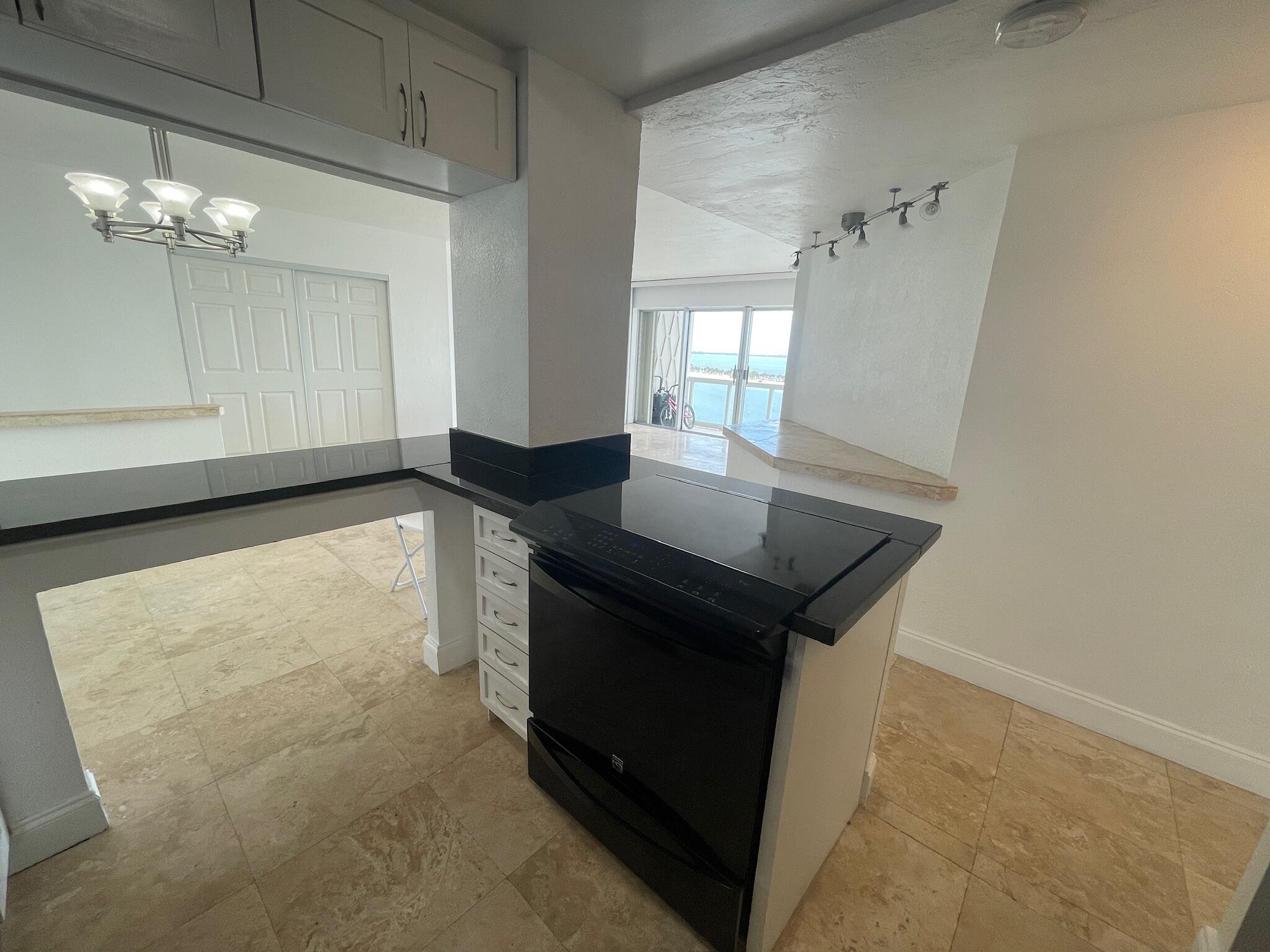 BRICKELL TOWNHOUSE CONDO - Residential Lease
