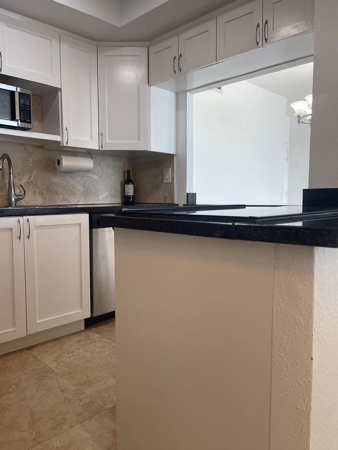 BRICKELL TOWNHOUSE CONDO - Residential Lease