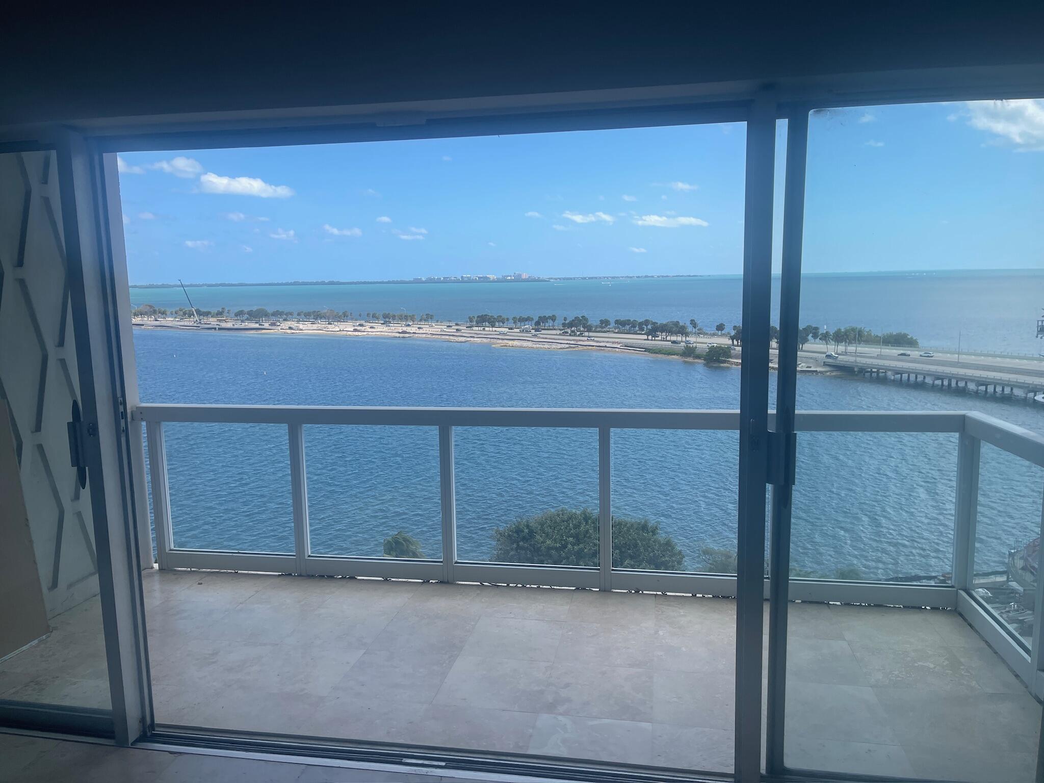 BRICKELL TOWNHOUSE CONDO - Residential Lease