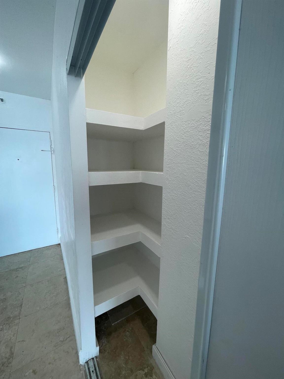 BRICKELL TOWNHOUSE CONDO - Residential Lease