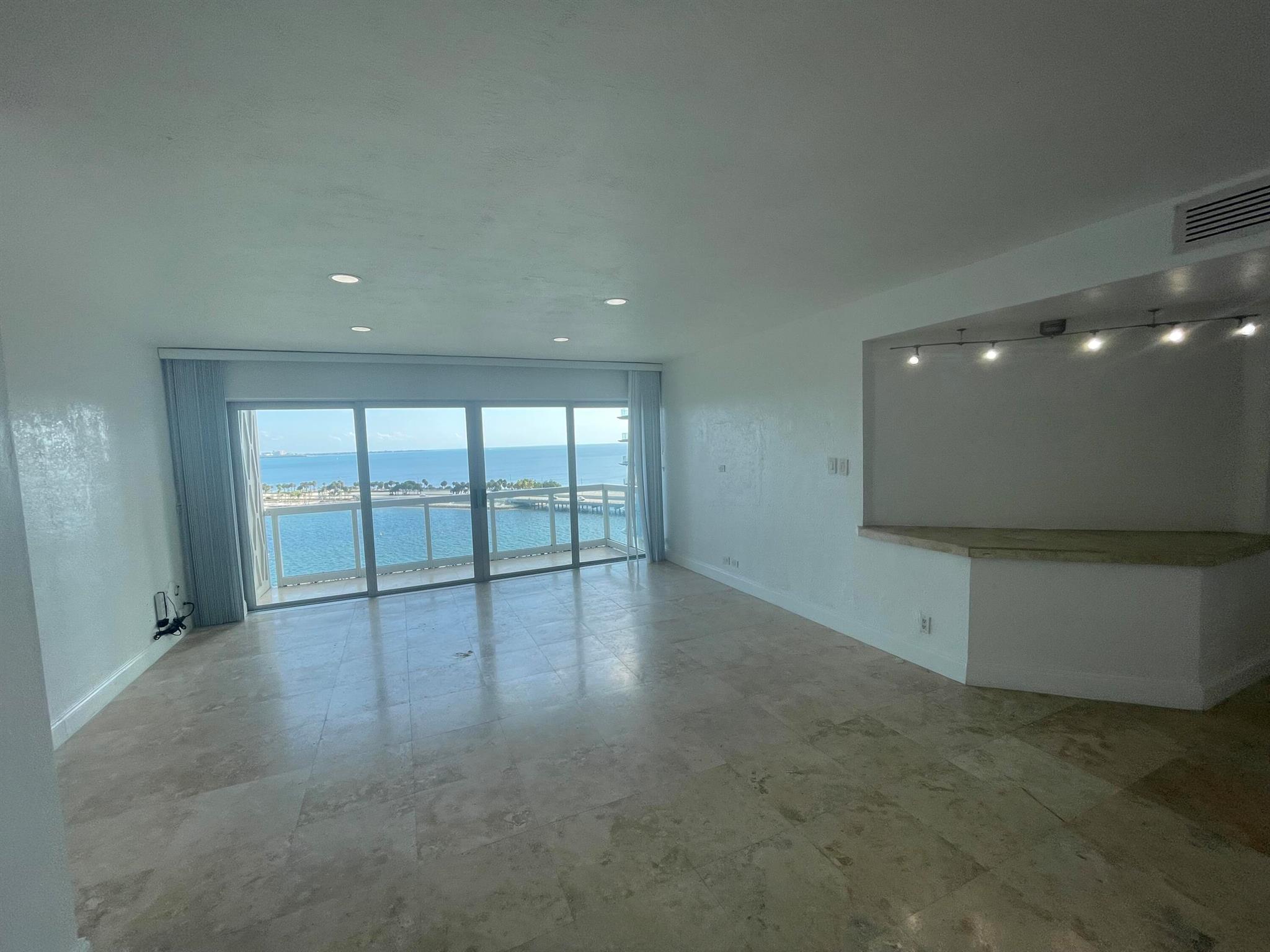 BRICKELL TOWNHOUSE CONDO - Residential Lease