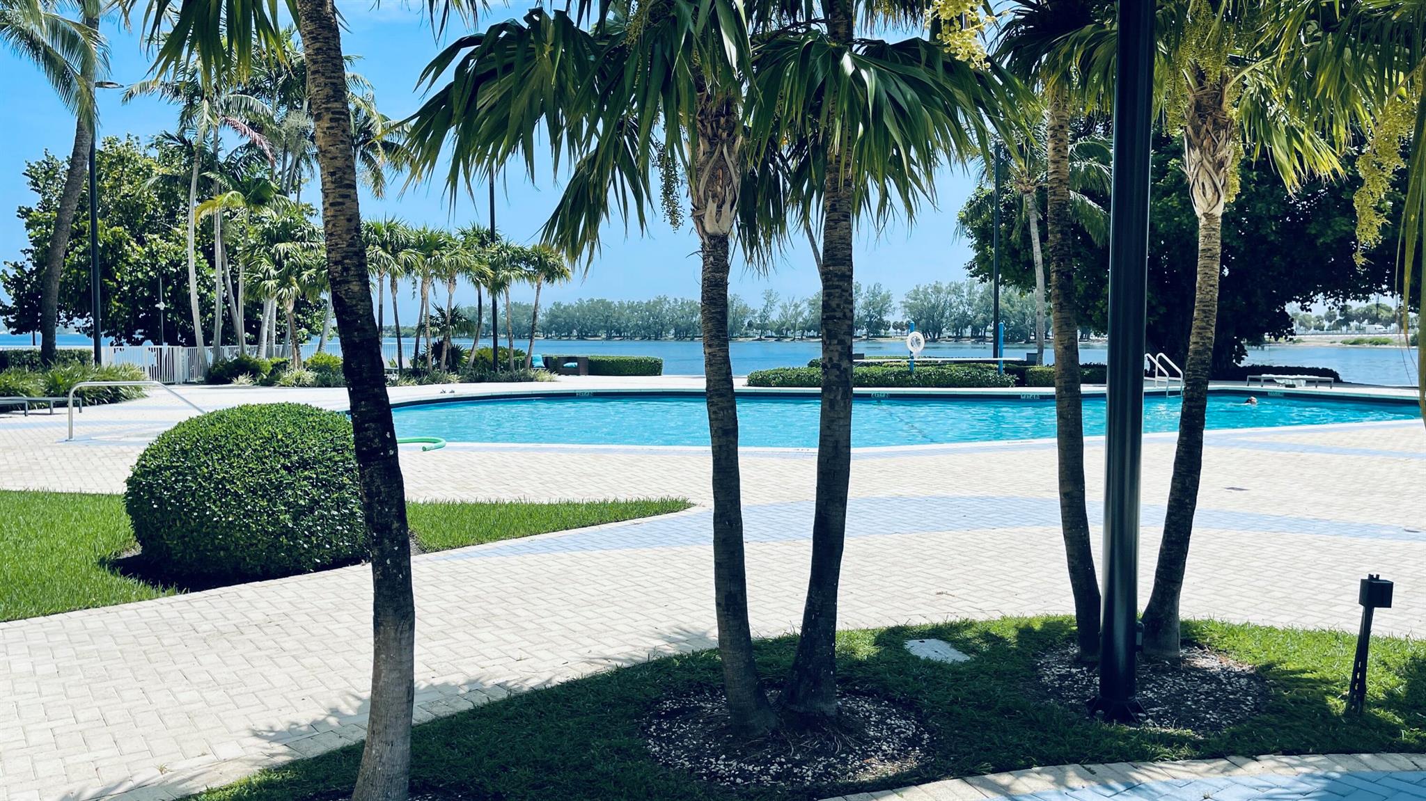 BRICKELL TOWNHOUSE CONDO - Residential Lease