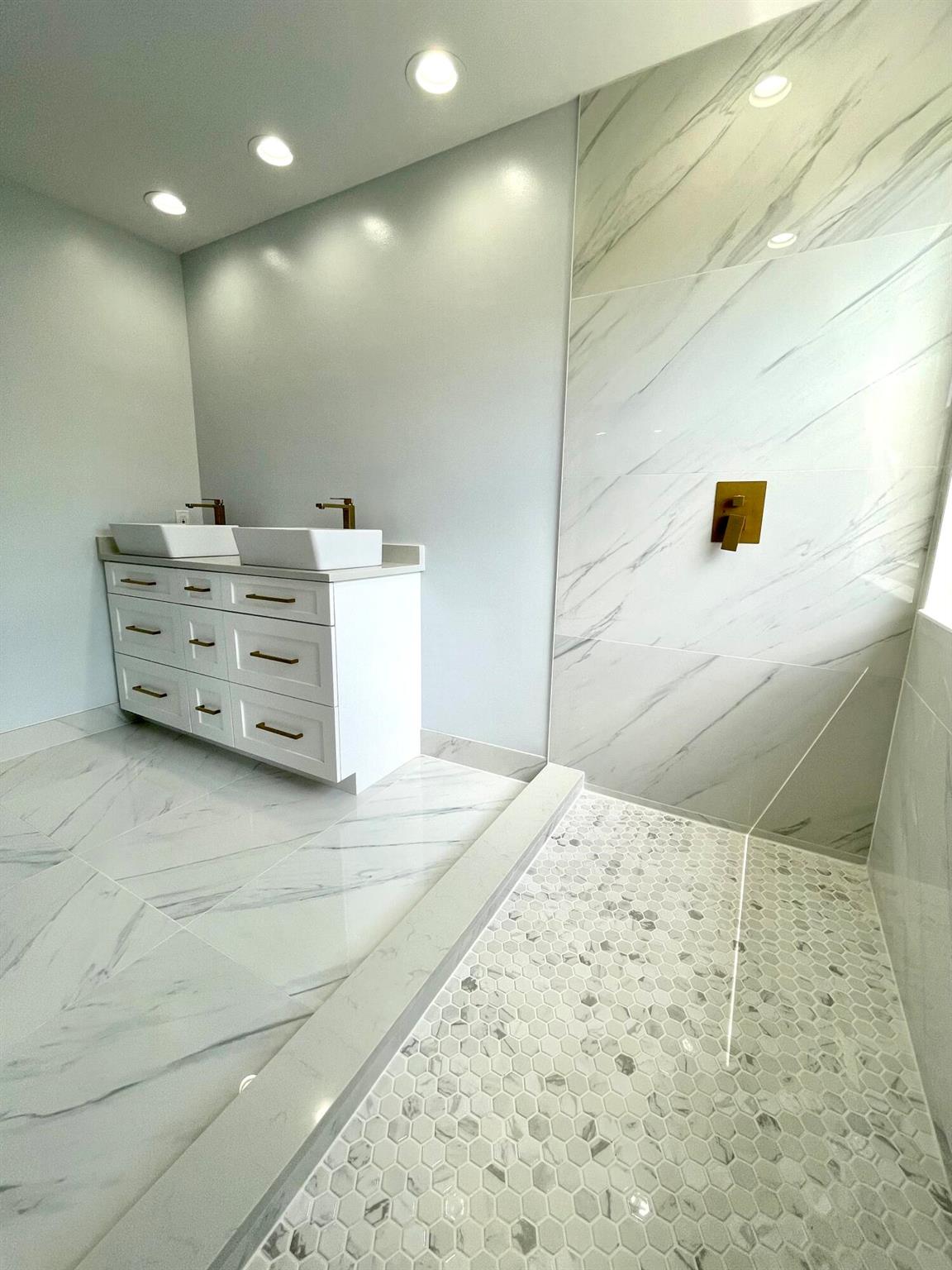 MADISON GREEN - Residential Lease