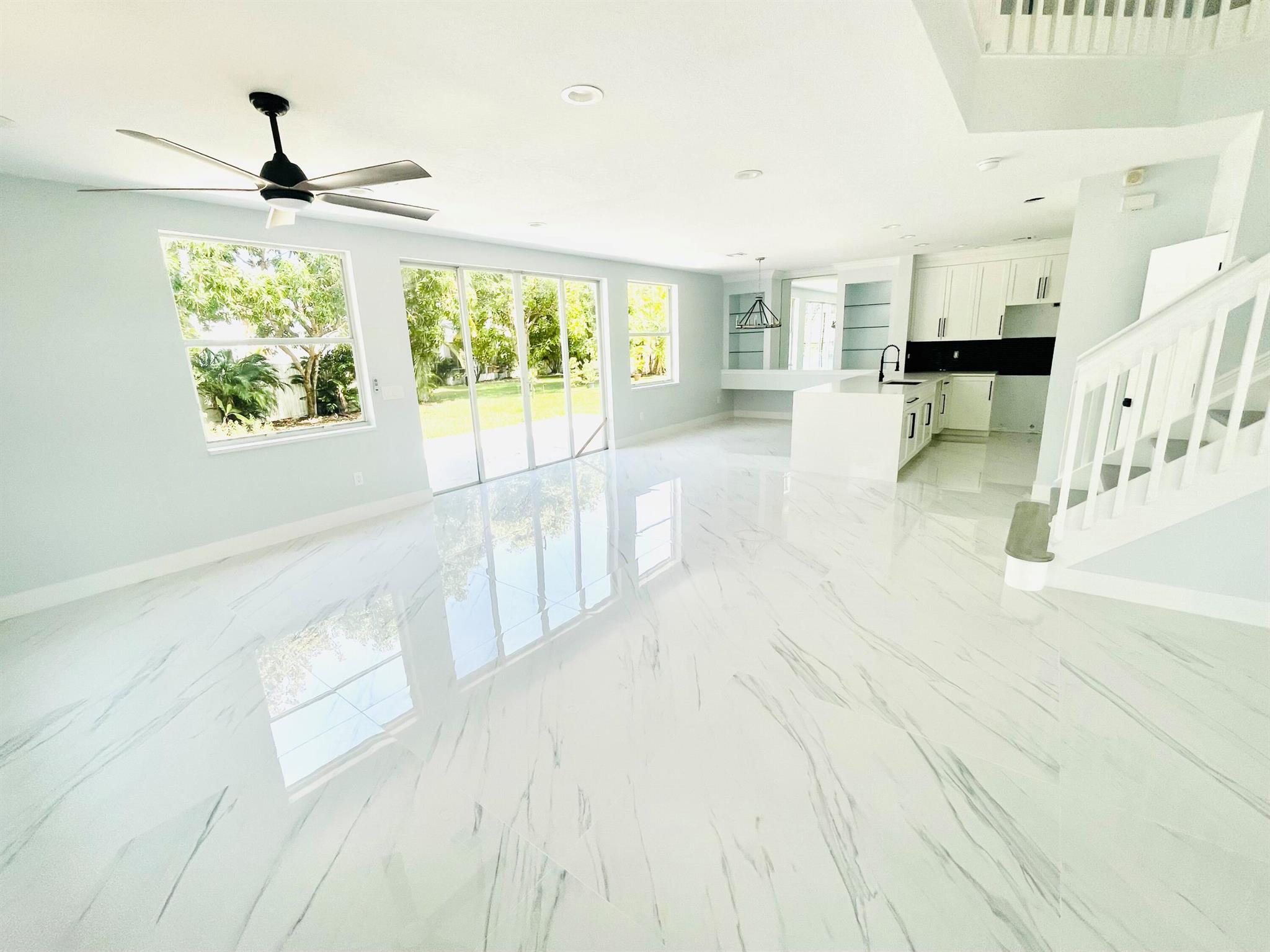 MADISON GREEN - Residential Lease