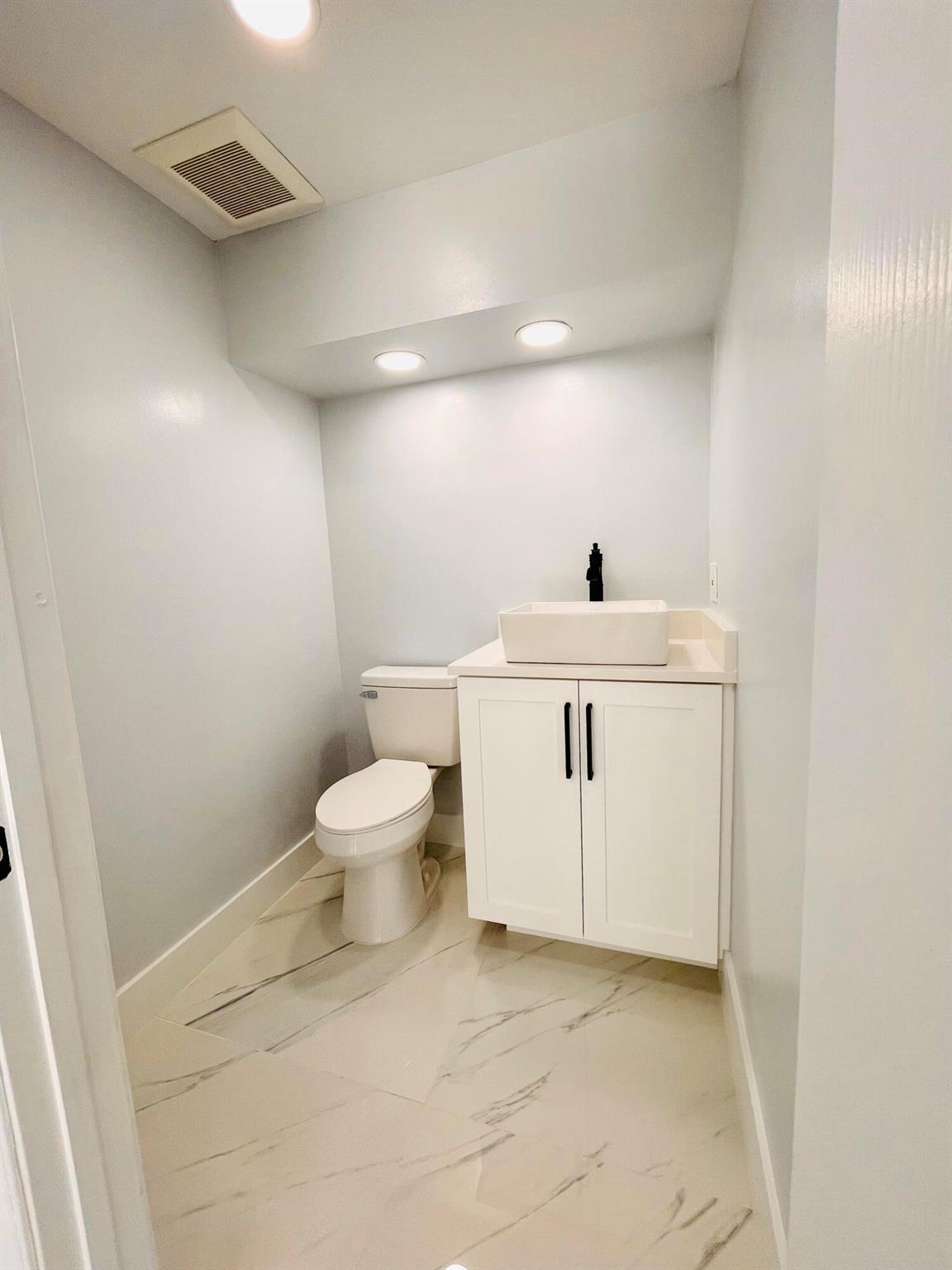 MADISON GREEN - Residential Lease