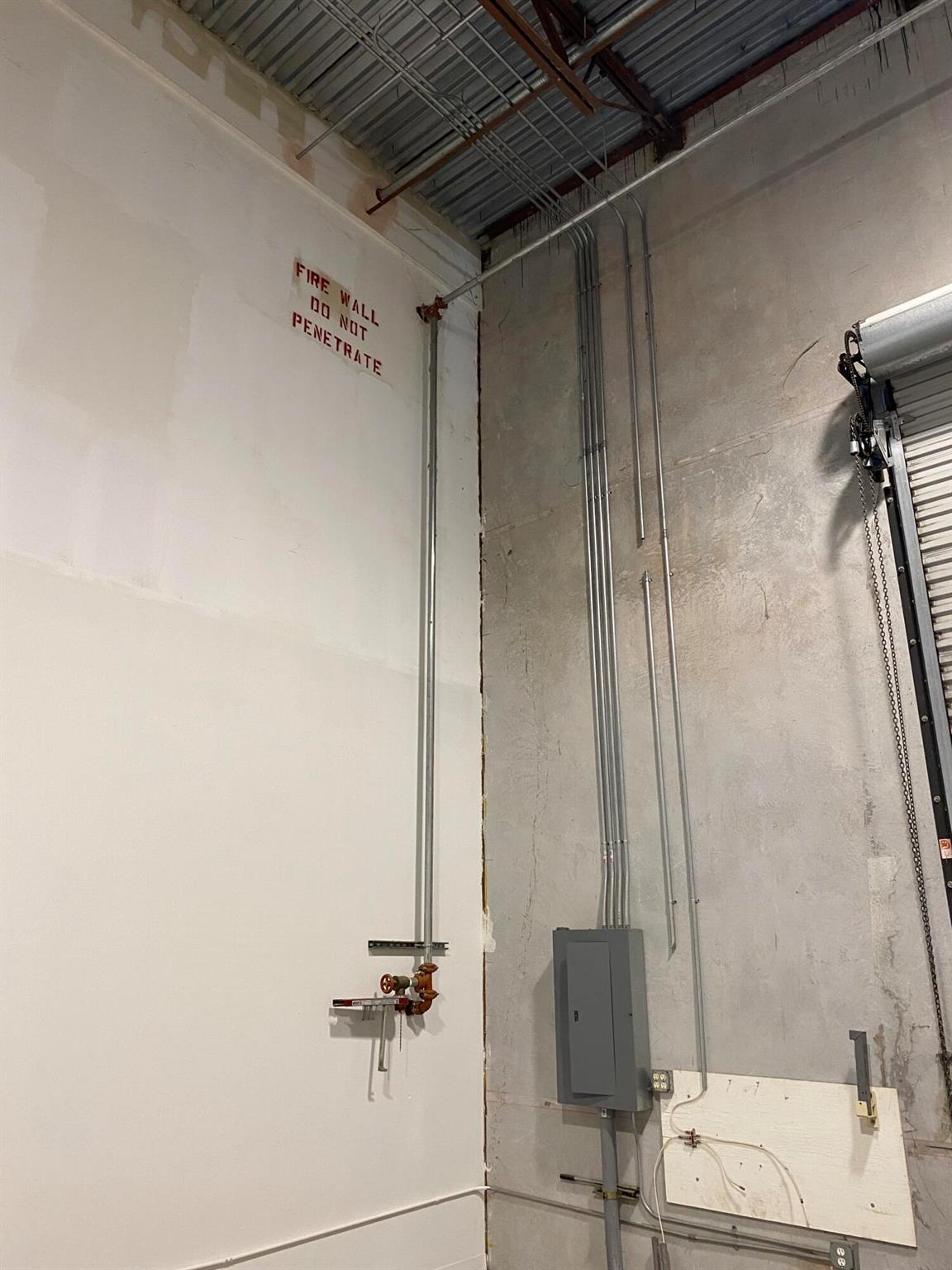 ROYAL PALM BUSINESS PLAZA - Commercial Sale