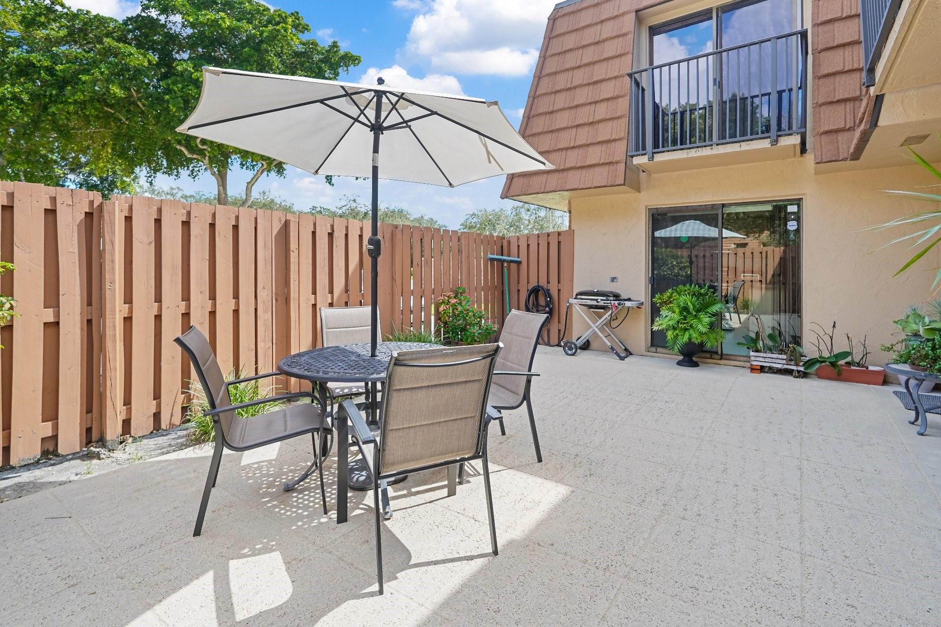 CAMELOT GARDEN - Residential