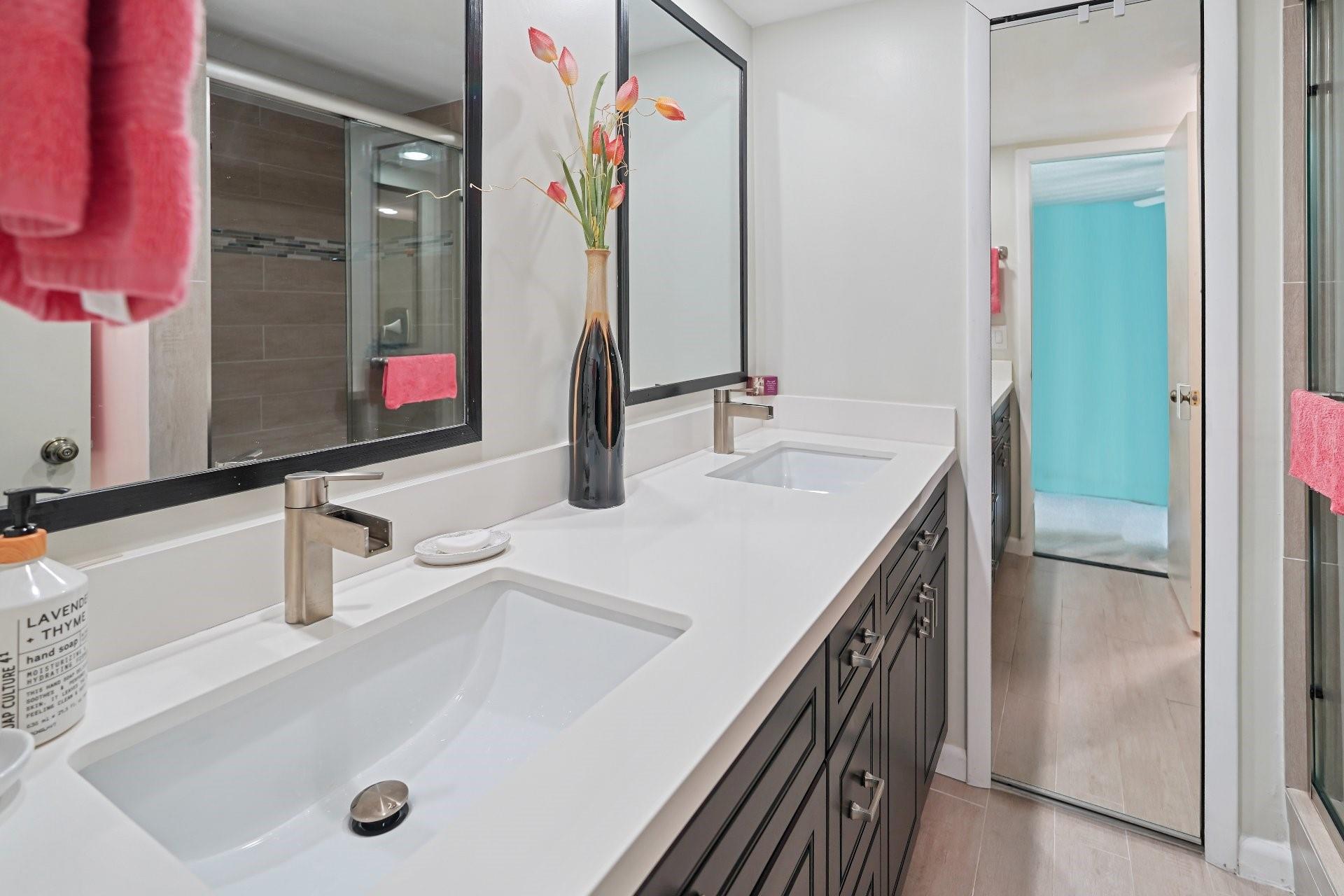 CAMELOT GARDEN - Residential