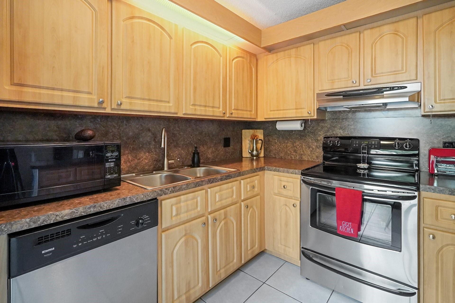 CAMELOT GARDEN - Residential