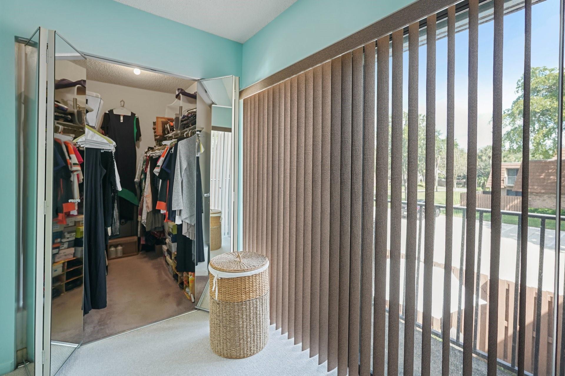 CAMELOT GARDEN - Residential