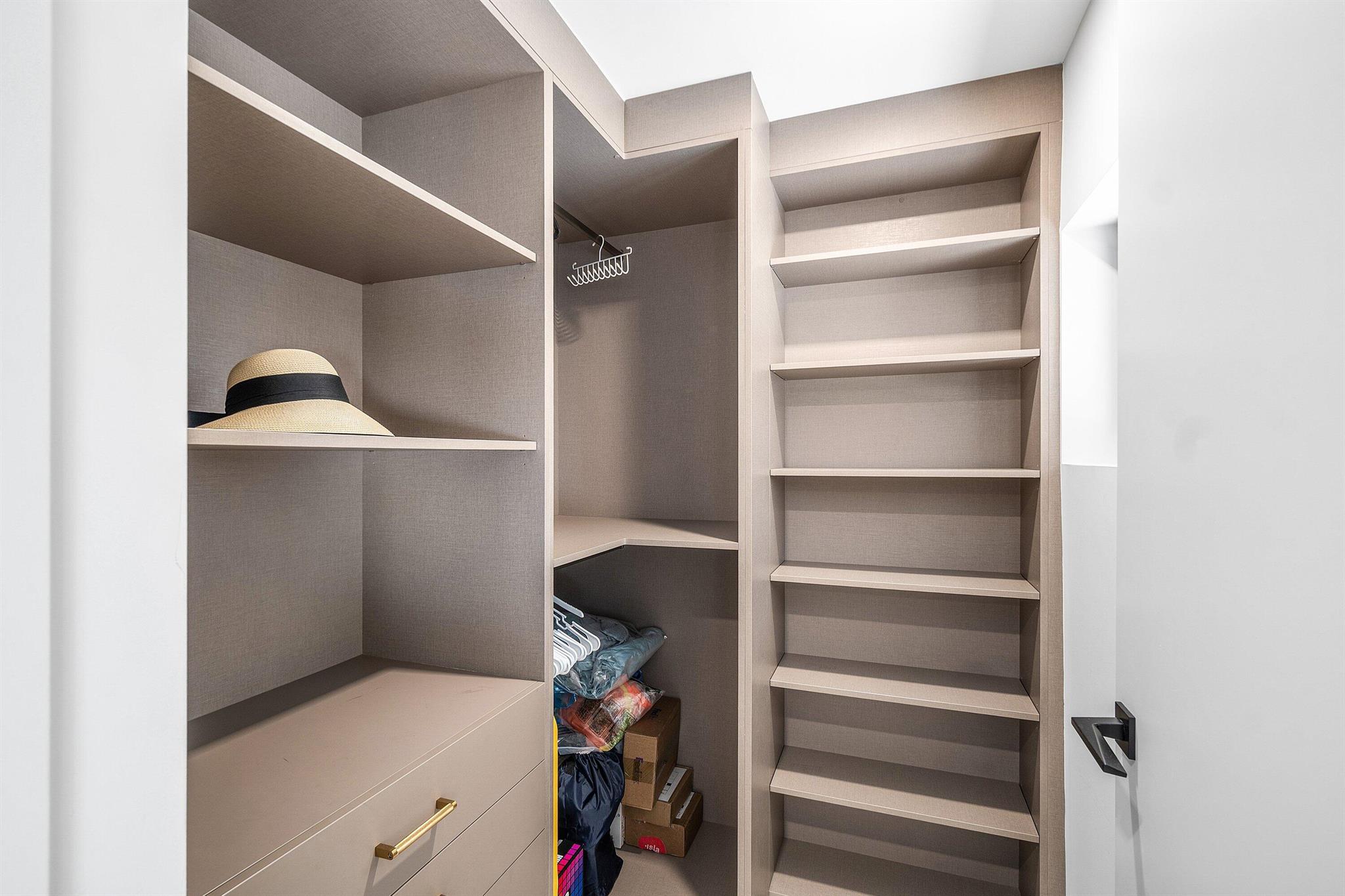 BOCA MARINA - Residential