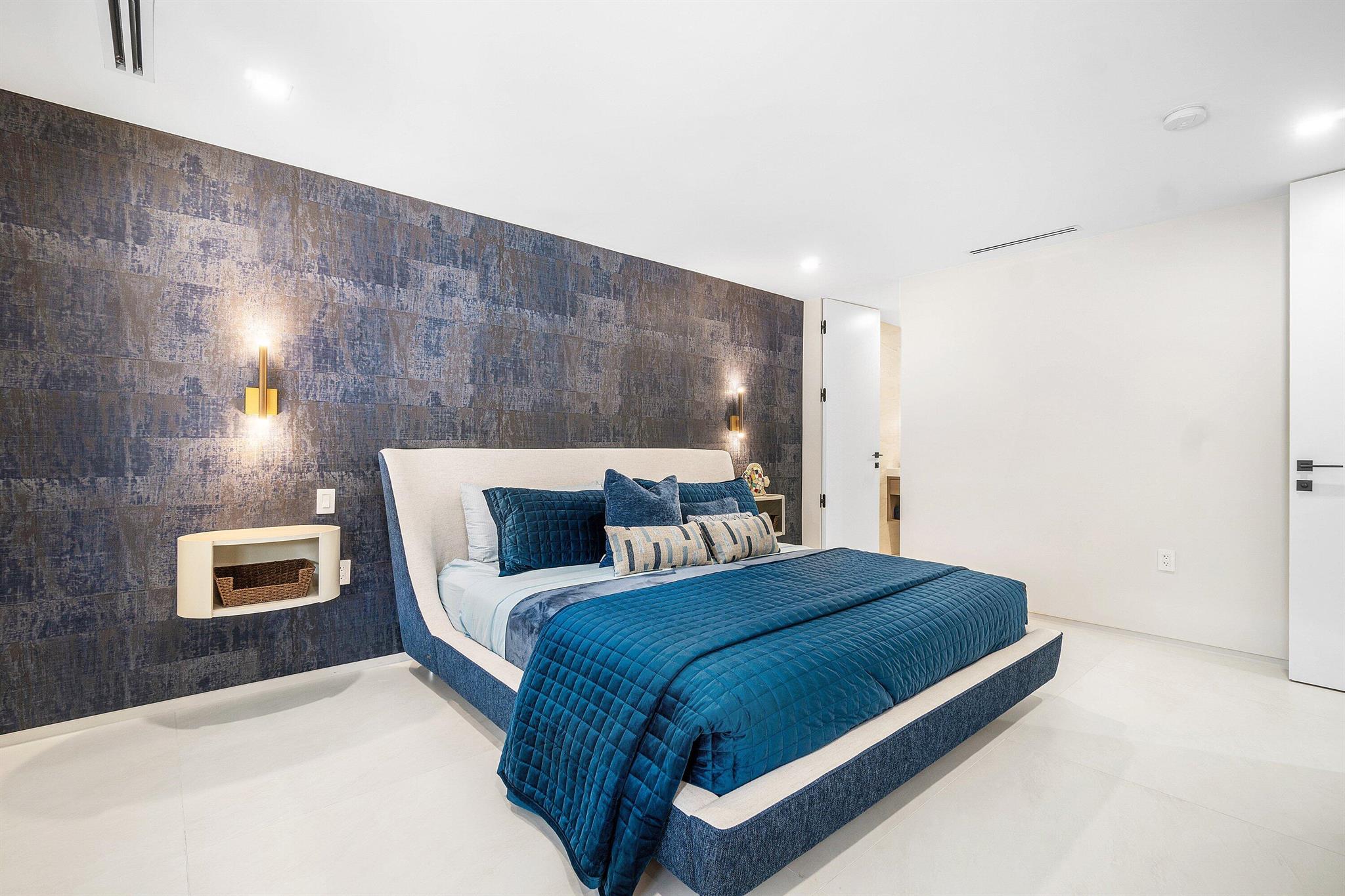 BOCA MARINA - Residential