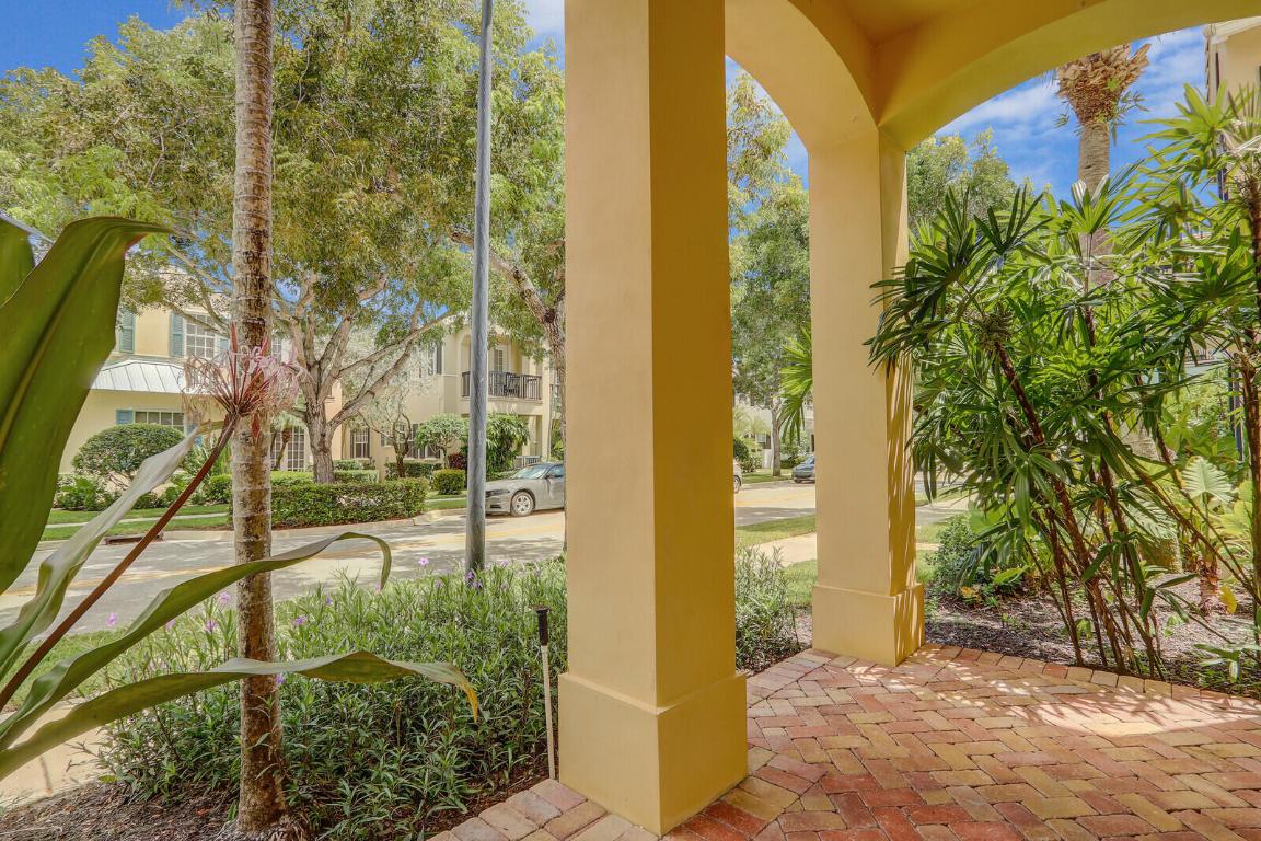 BOTANICA - Residential