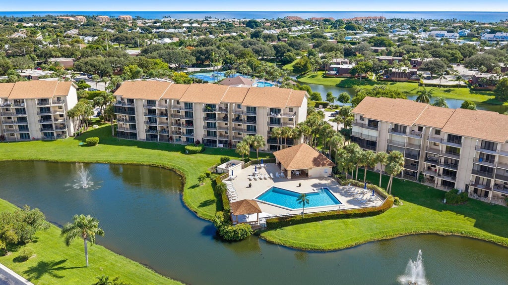 Photo of 601 SEAFARER Circle #201, Jupiter, FL 33477 (MLS # B26085047)