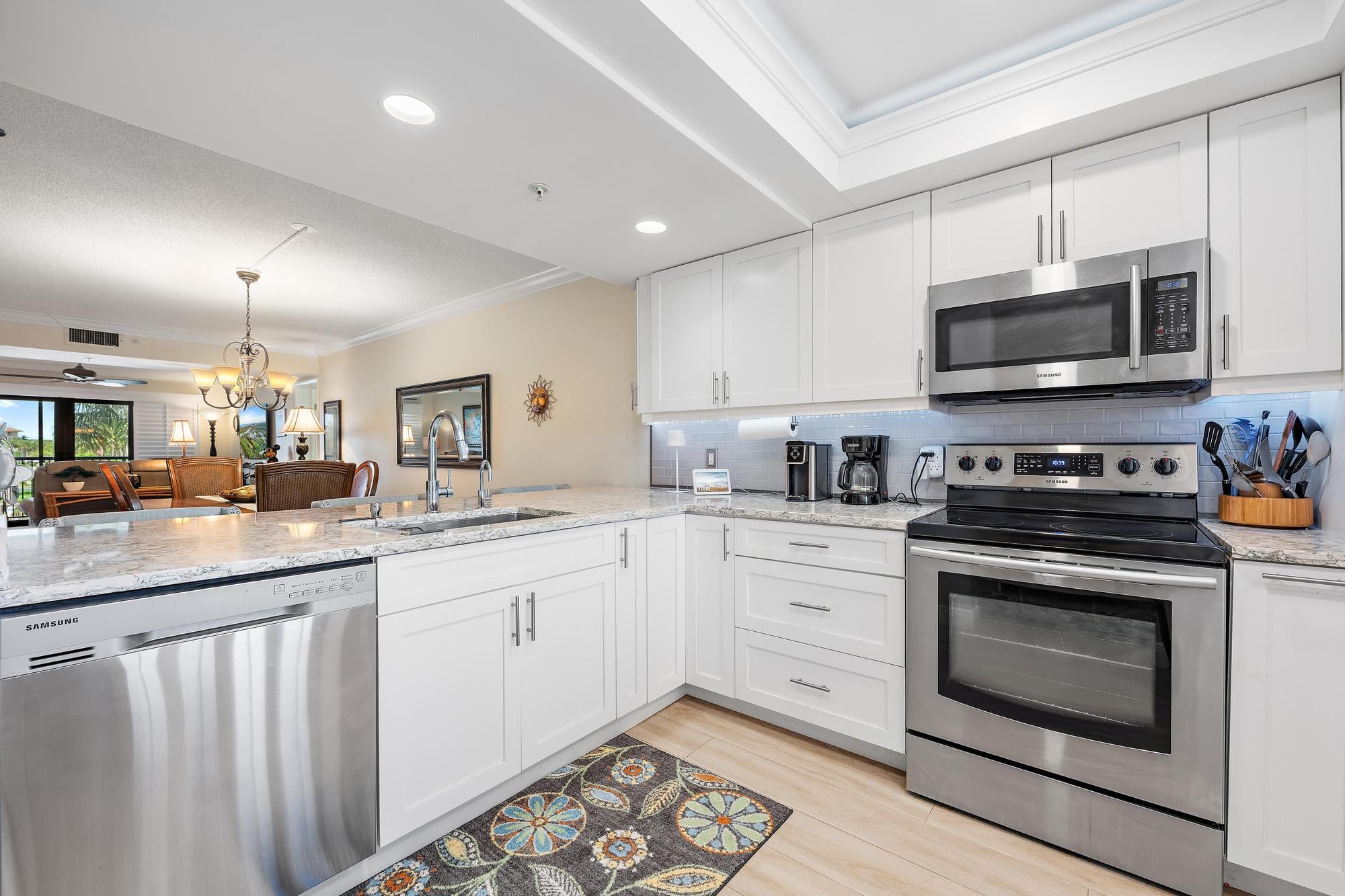 601 SEAFARER Circle 201