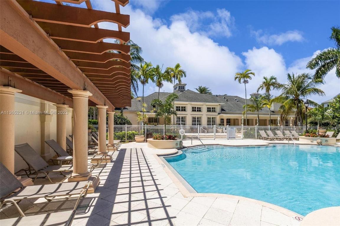 SOMERSET AT ABACOA CONDO - Residential Lease