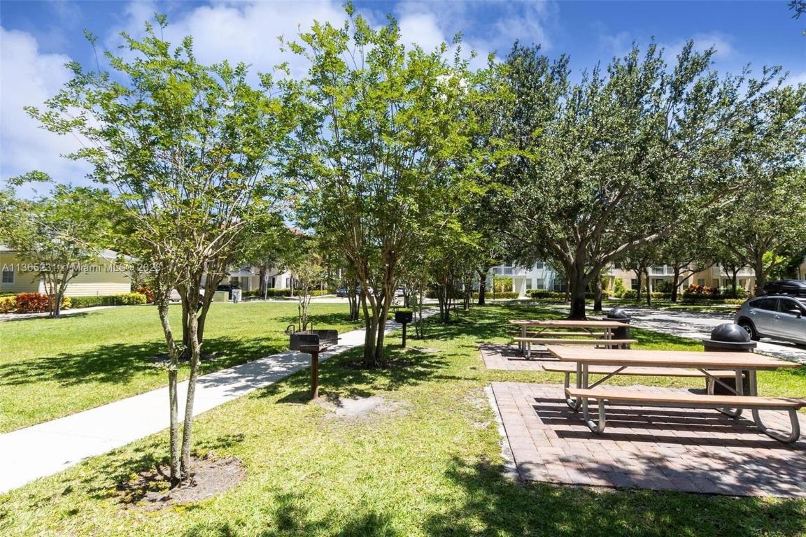 SOMERSET AT ABACOA CONDO - Residential Lease