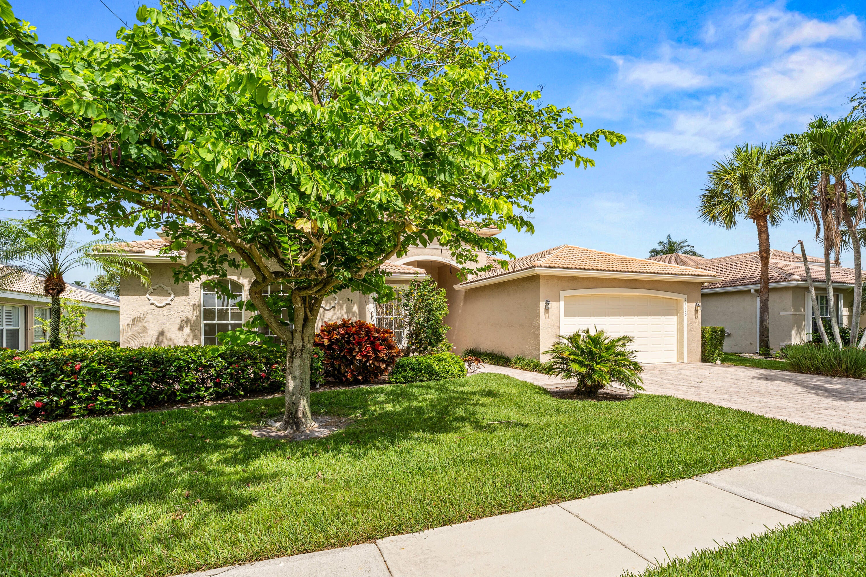 13215 Alhambra Lake Circle