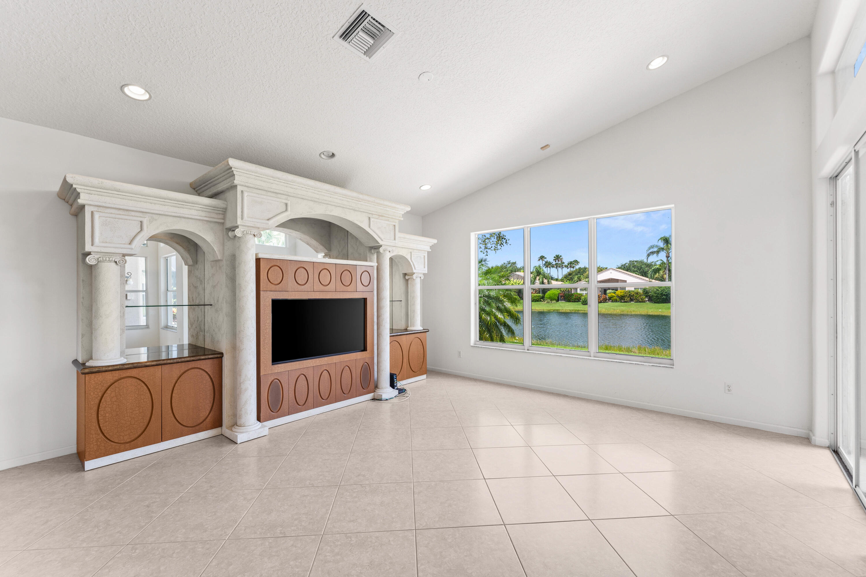 13215 Alhambra Lake Circle