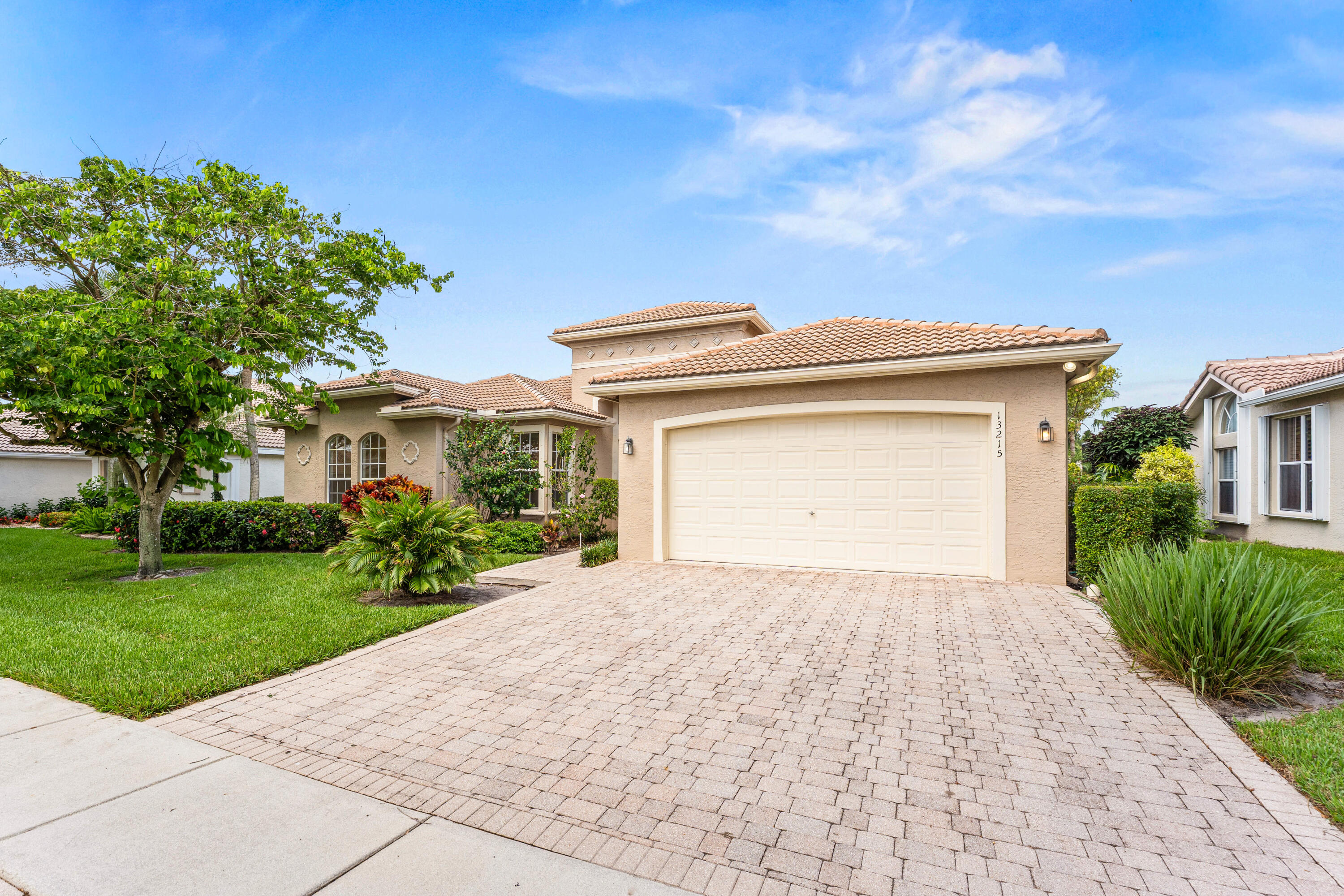 13215 Alhambra Lake Circle