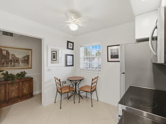 VILLAGE ROYALE ON THE GREEN CONDO - Residential