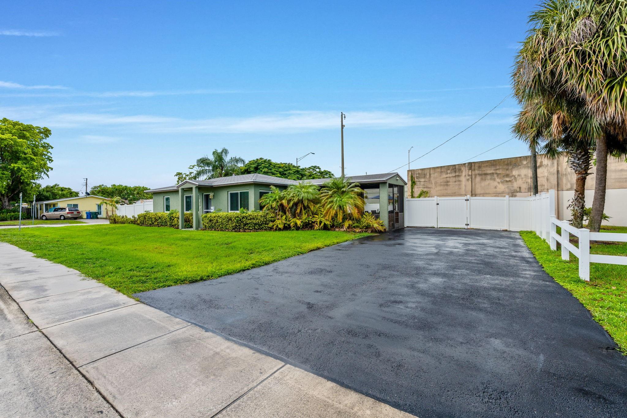 North Andrews Gardens Fir - Residential