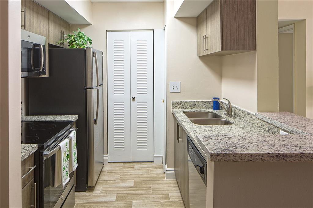 VVDW - Residential Lease