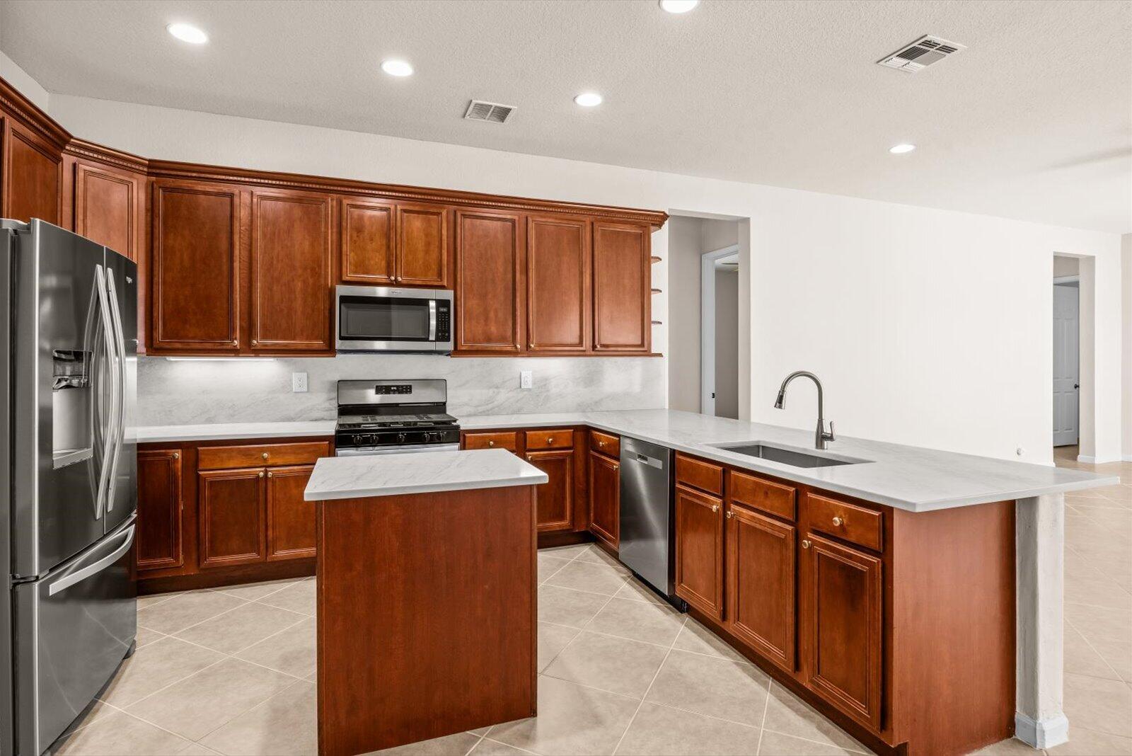 MAGNOLIA LAKES AT ST LUCIE WEST PHASE 2 - Residential