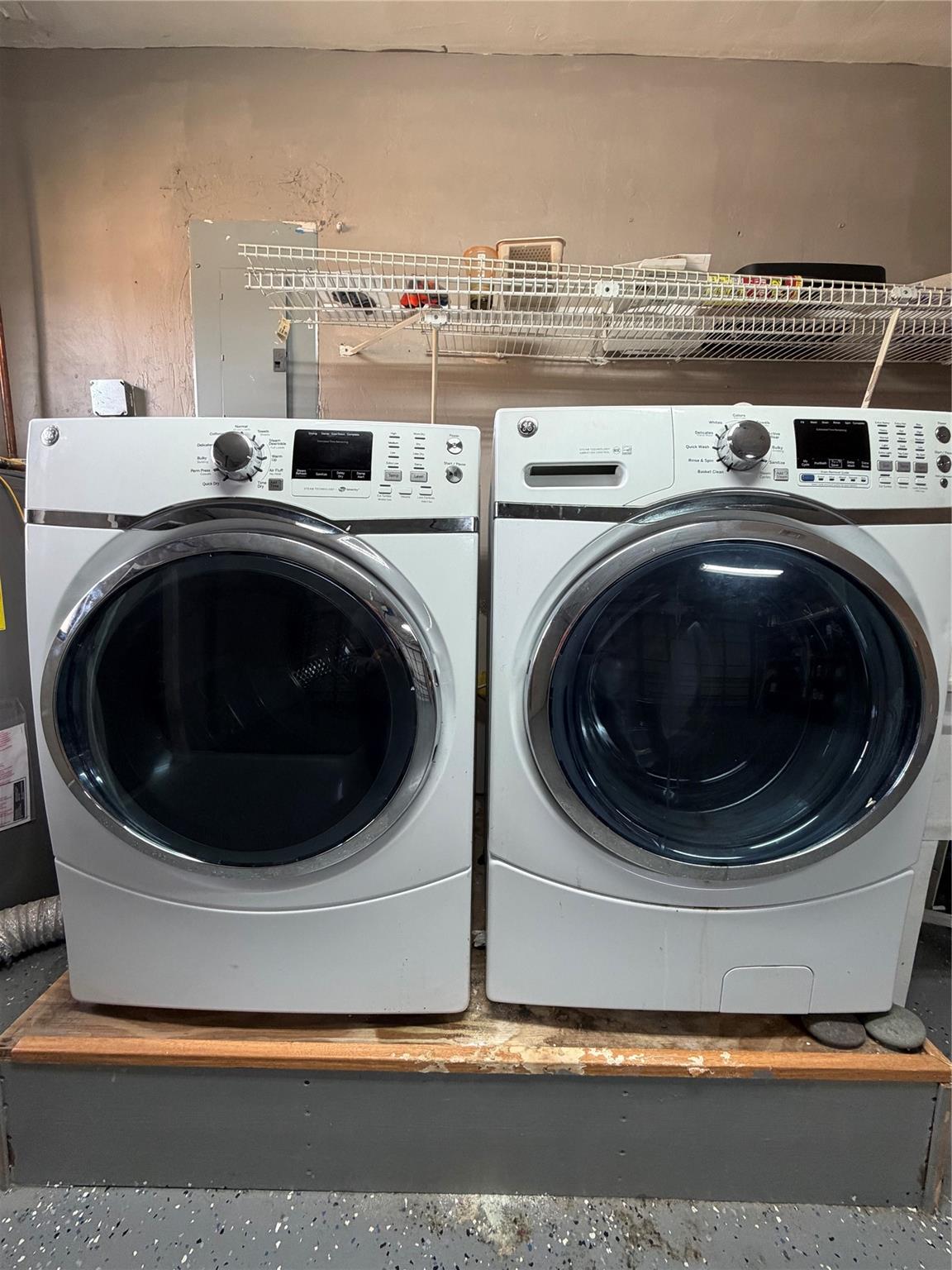 LAUDERDALE LAKES EAST GAT - Residential Lease