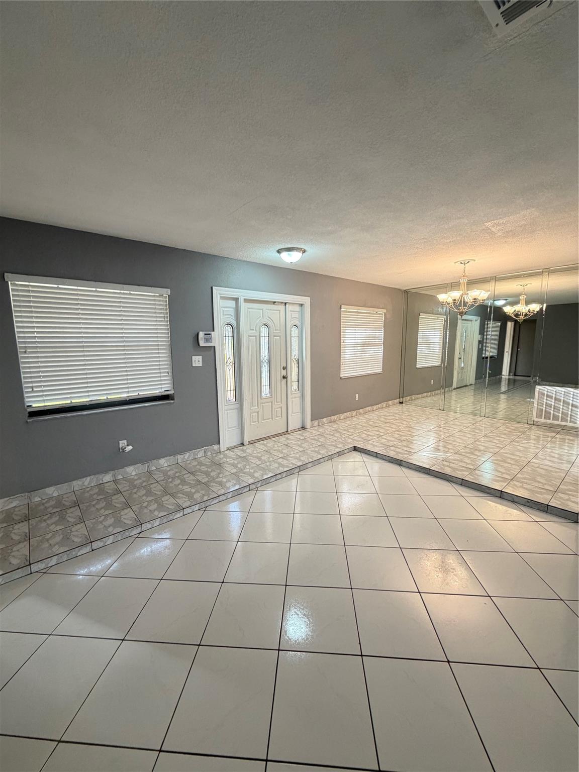 LAUDERDALE LAKES EAST GAT - Residential Lease