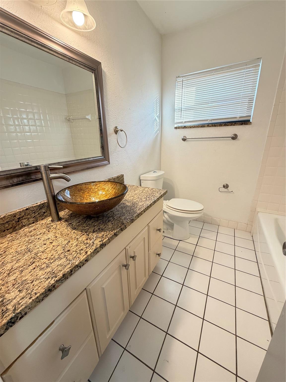 LAUDERDALE LAKES EAST GAT - Residential Lease