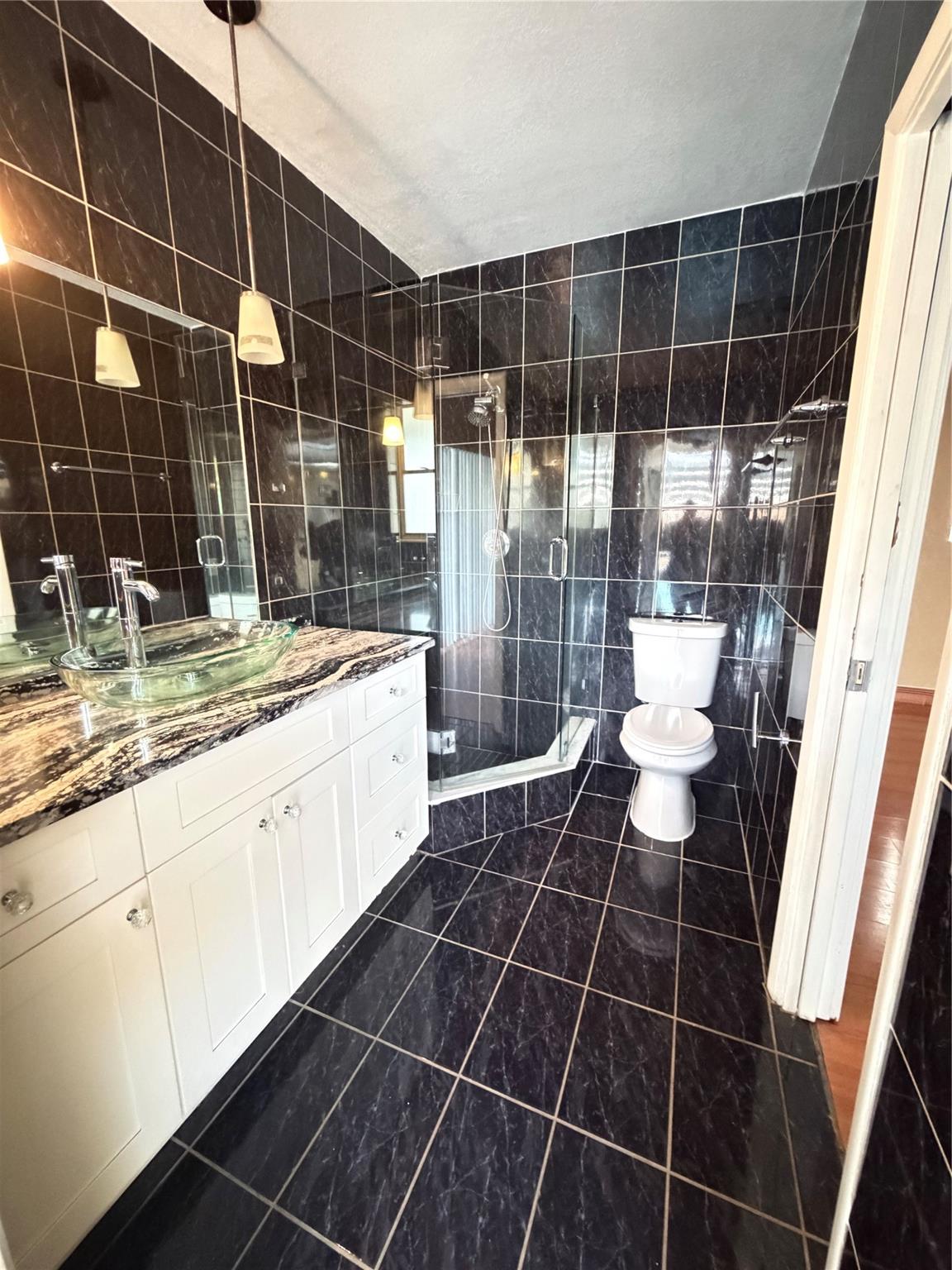 LAUDERDALE LAKES EAST GAT - Residential Lease