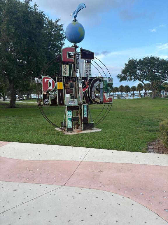 SUNRISE PARK NO 1 - Land