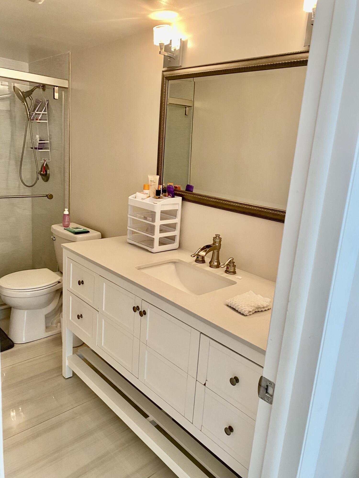 FOUNTAINS OF PALM BEACH CONDO 9 - Residential